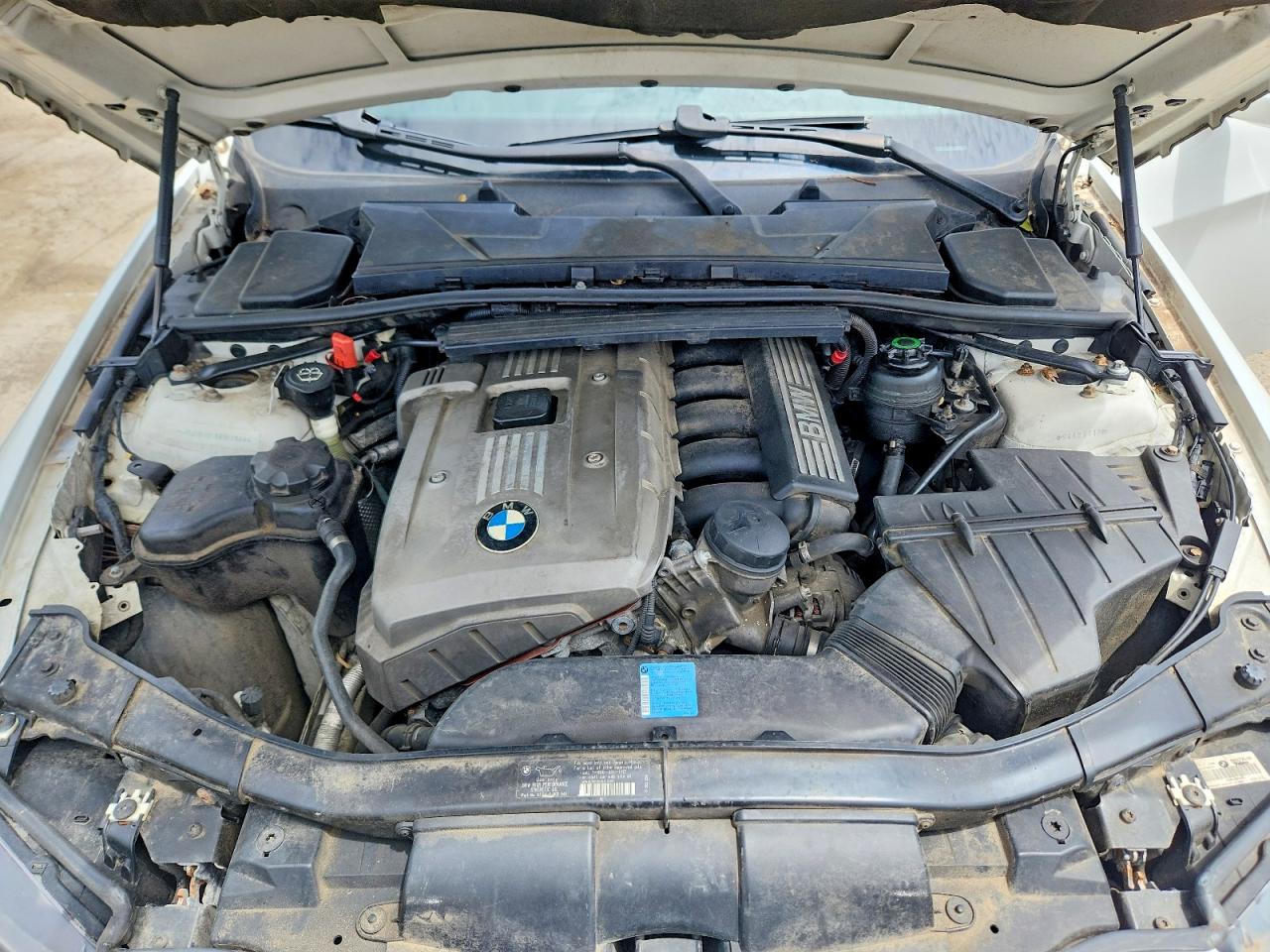 2006 Bmw 325 Xi White vin: WBAVD13516KV07166