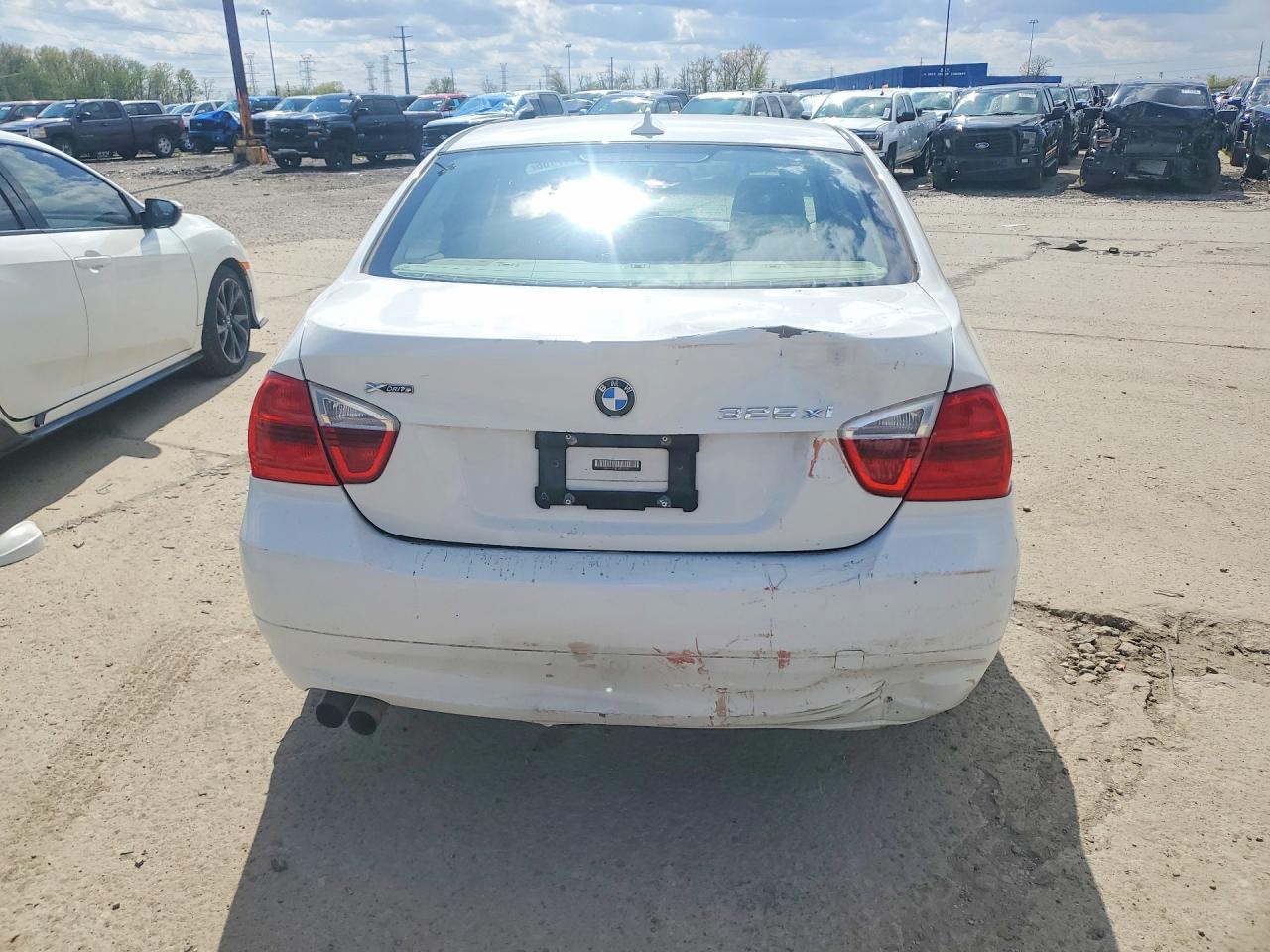 2006 Bmw 325 Xi White vin: WBAVD13516KV12268