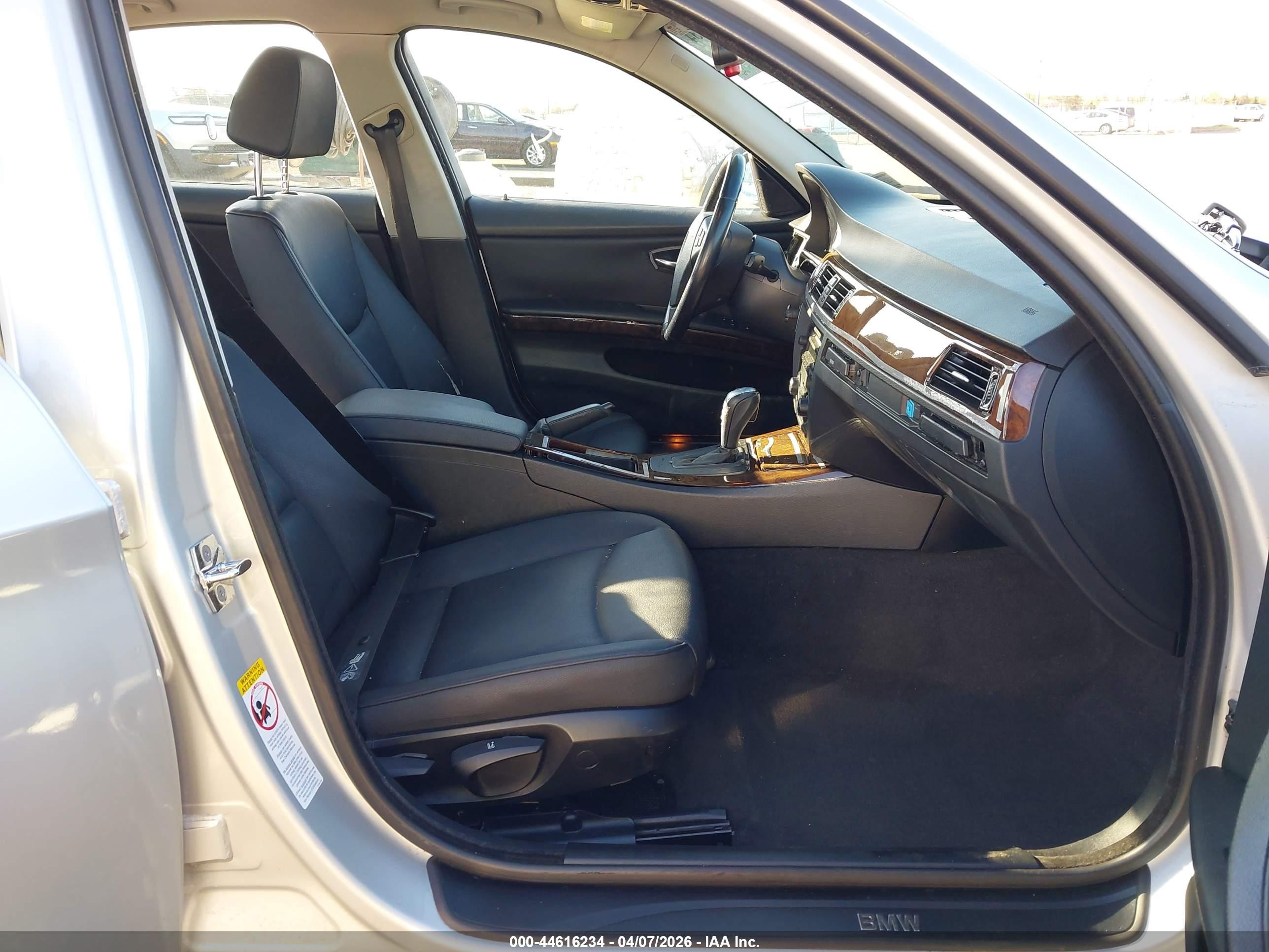 2006 Bmw 325xi   Silver vin: WBAVD13546KV07761