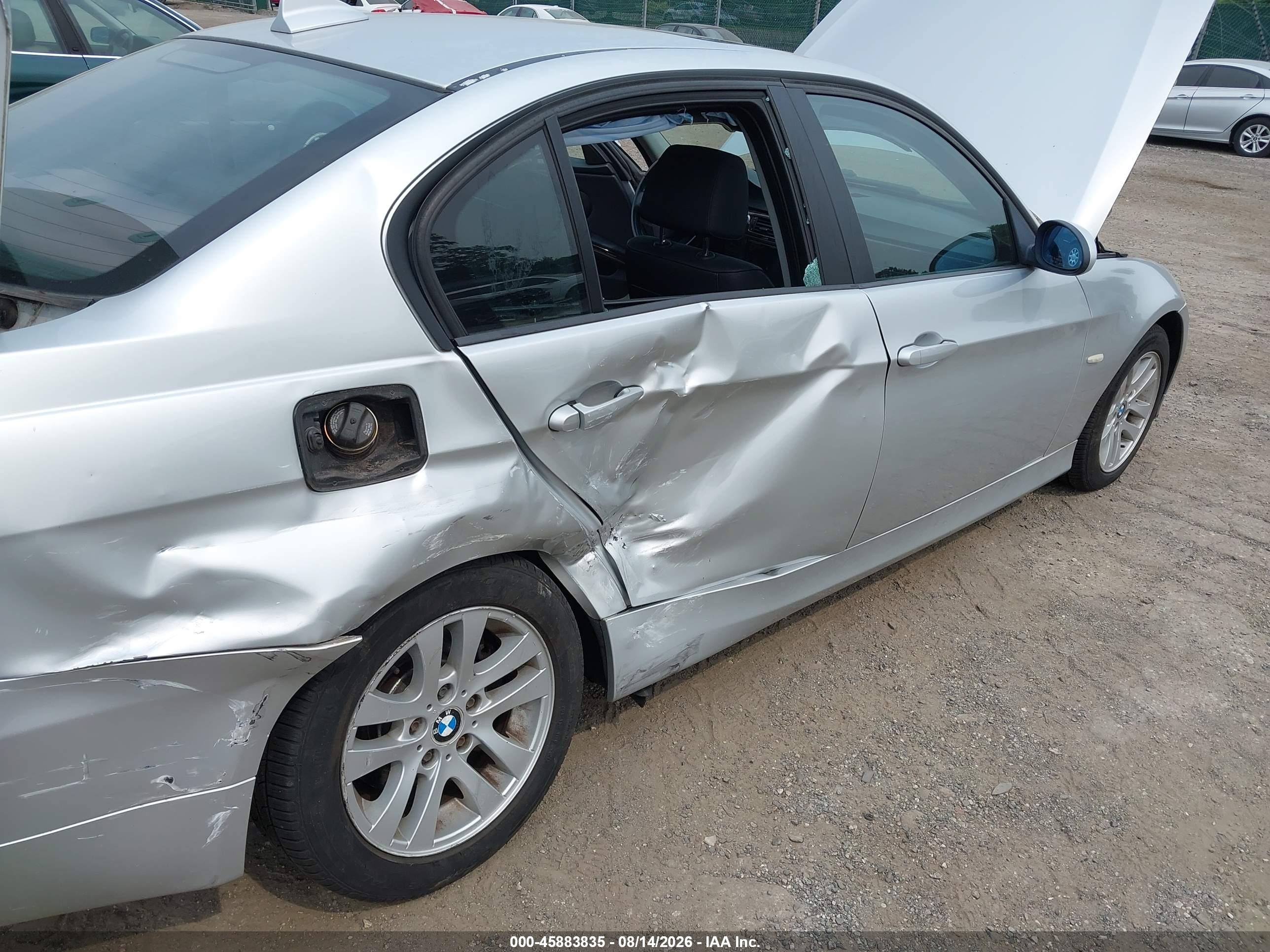 2006 Bmw 325xi   Silver vin: WBAVD13566KV02724