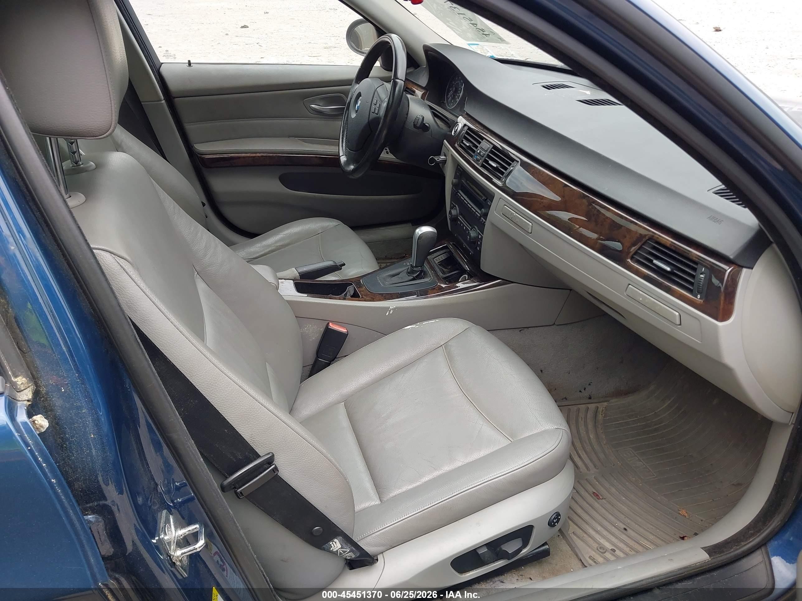 2006 Bmw 325xi   Dark Blue vin: WBAVD13576KV08323