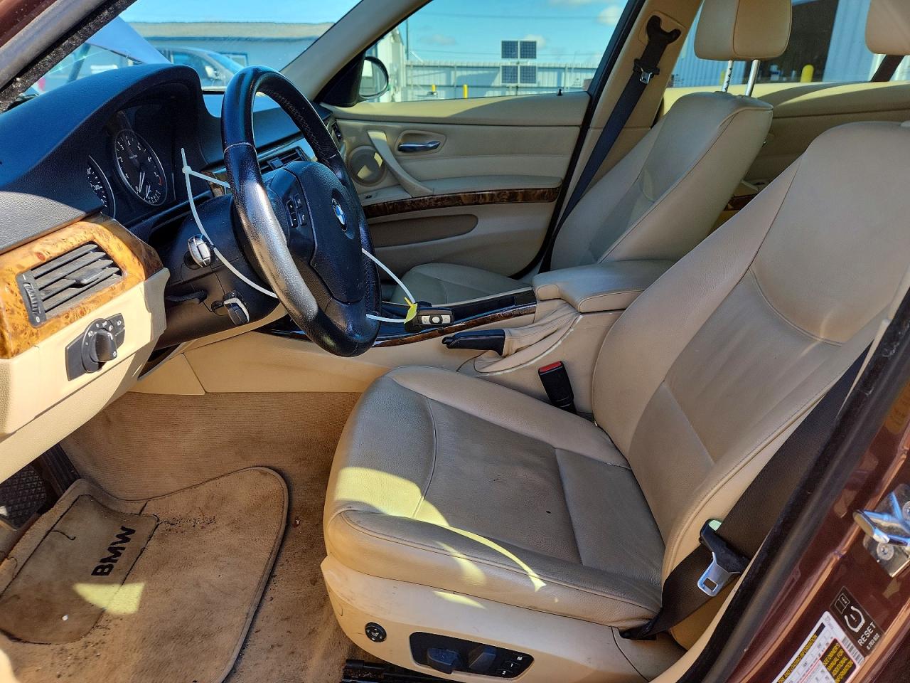 2006 Bmw 325 Xi Бордовый vin: WBAVD13586KV01302