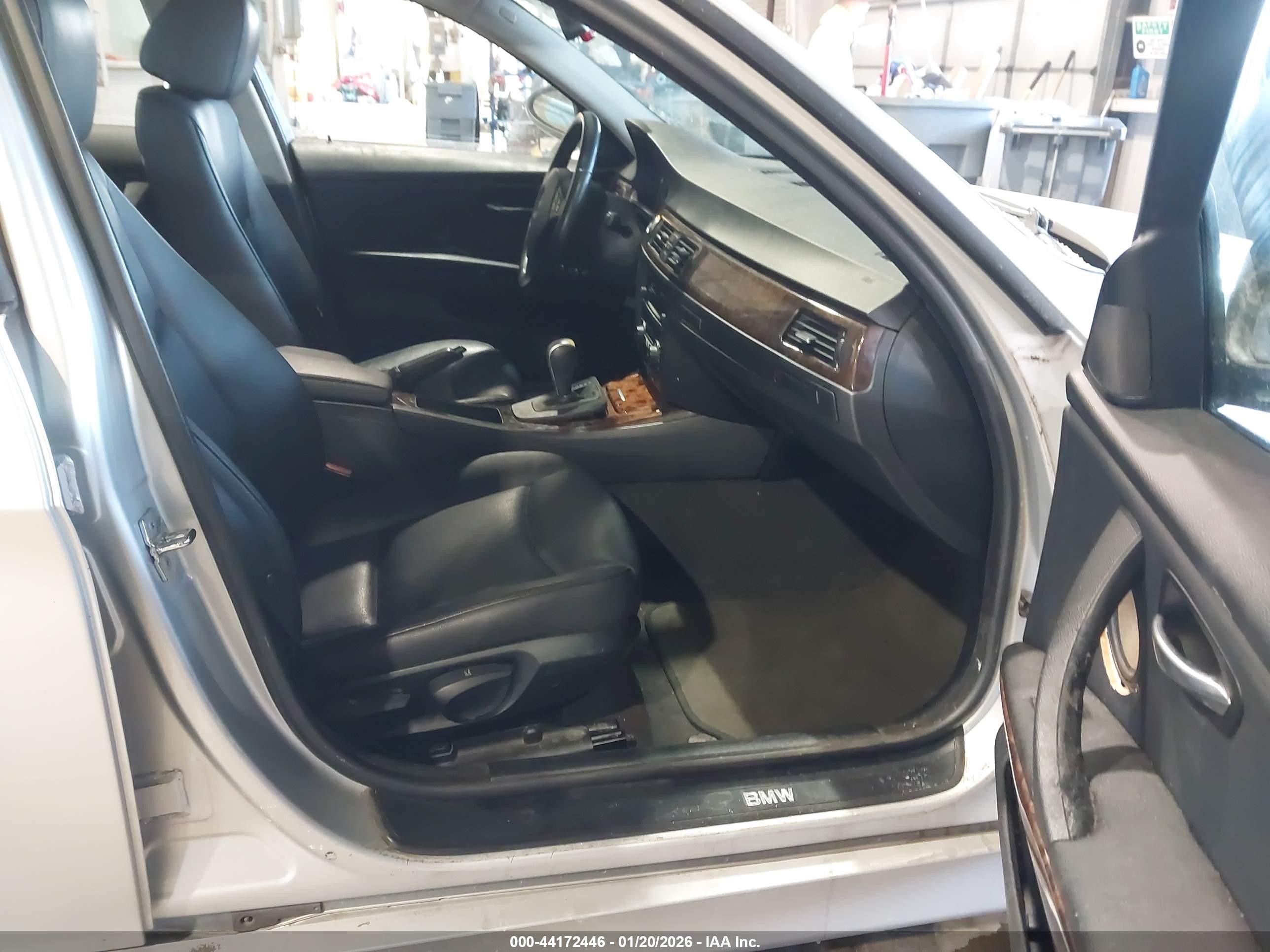 2006 Bmw 325xi Серебряный vin: WBAVD135X6KV08901