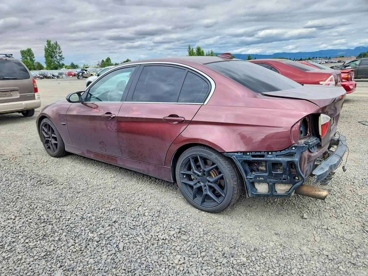 2006 Bmw 330 Xi Maroon vin: WBAVD33526KV63418