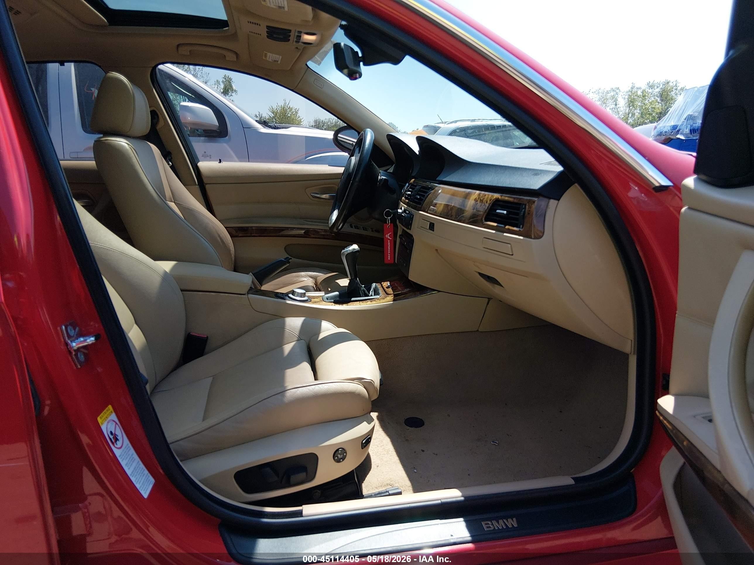 2006 Bmw 330xi   Red vin: WBAVD33556KL52195