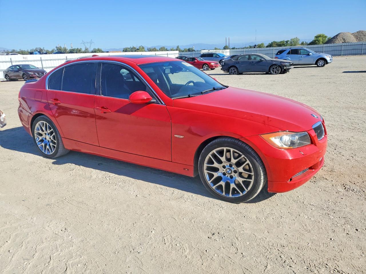 2006 Bmw 330 Xi Red vin: WBAVD33556KV66720