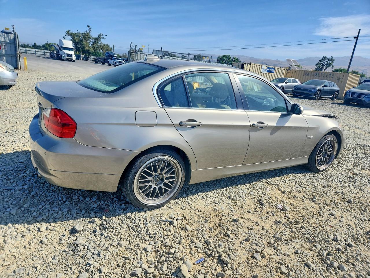 2007 Bmw 335 Xi Beige vin: WBAVD53517A007040
