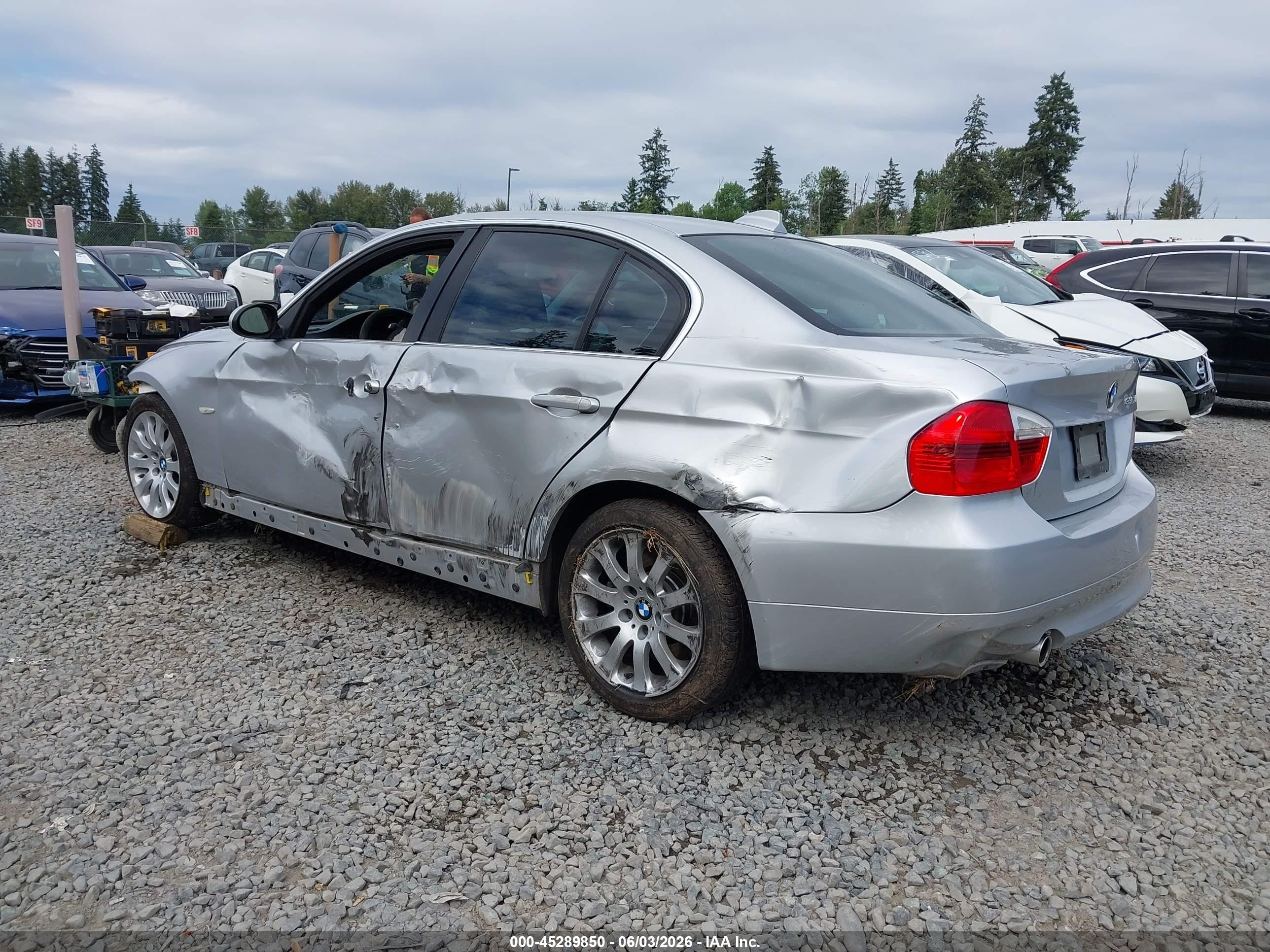 2007 Bmw 335xi   Silver vin: WBAVD53537A006567