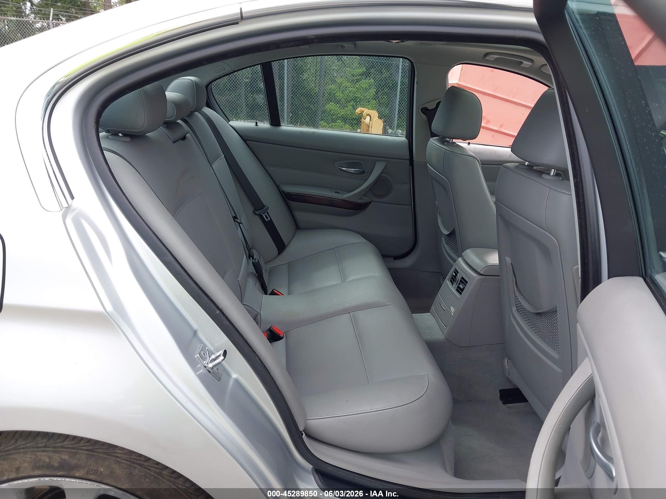 2007 Bmw 335xi   Silver vin: WBAVD53537A006567