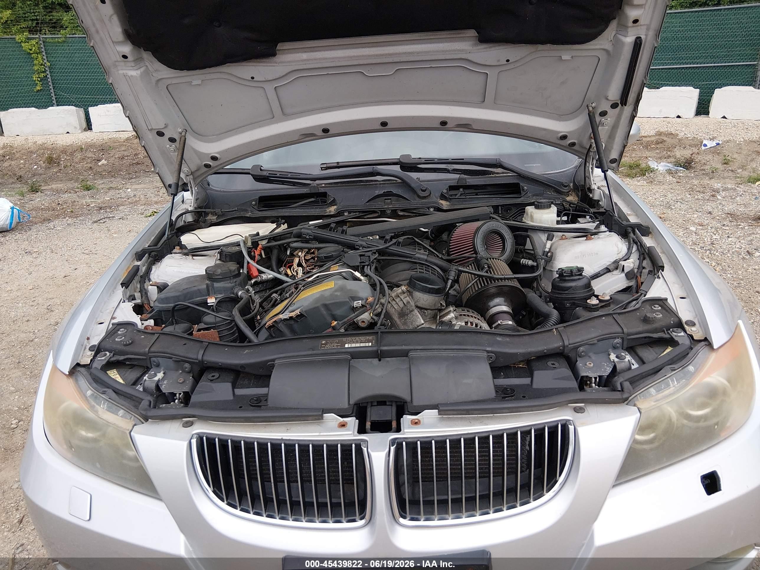 2007 Bmw 335xi   Silver vin: WBAVD53587A007424