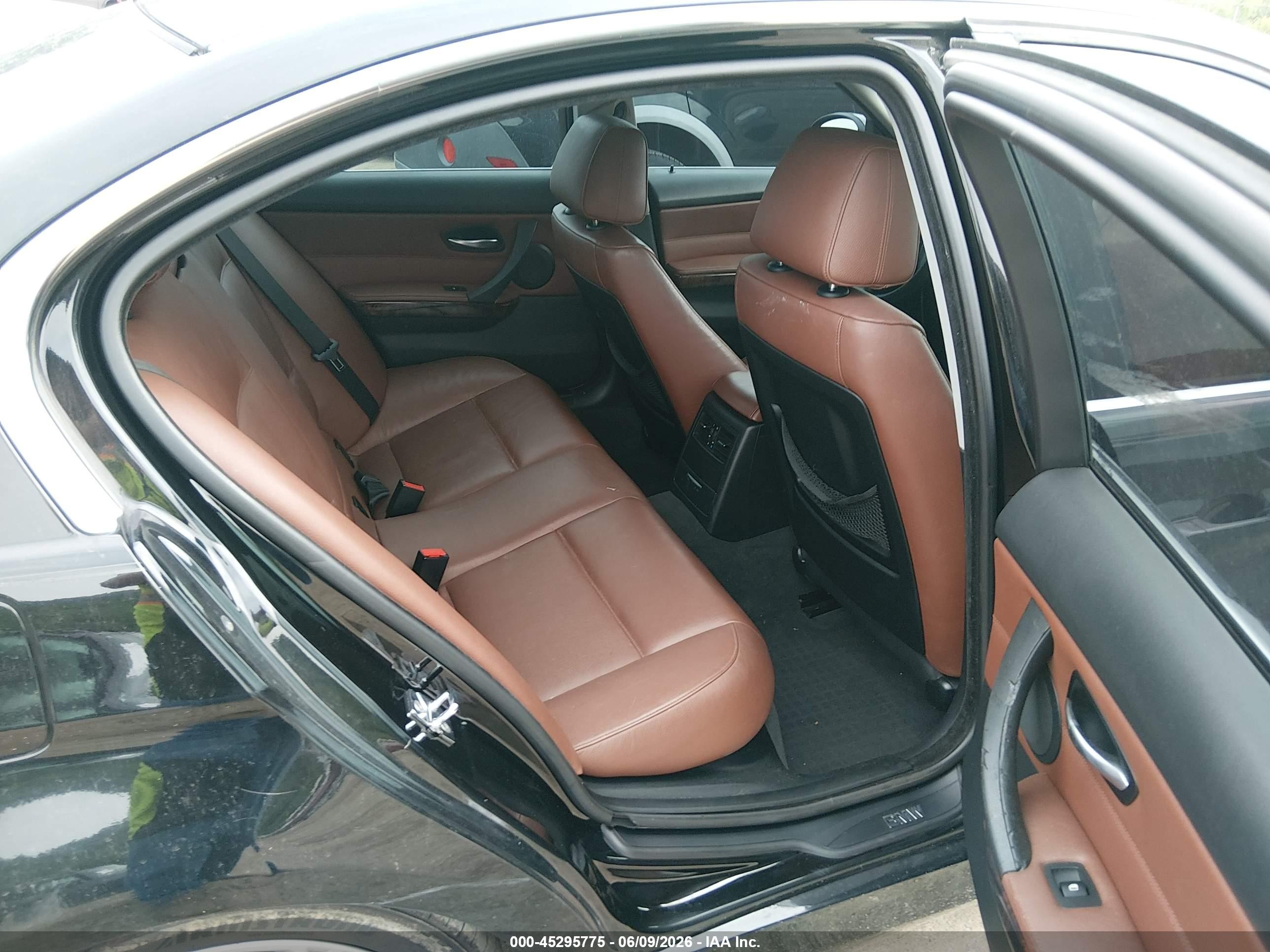 2008 Bmw 335xi   Черный vin: WBAVD535X8A285646