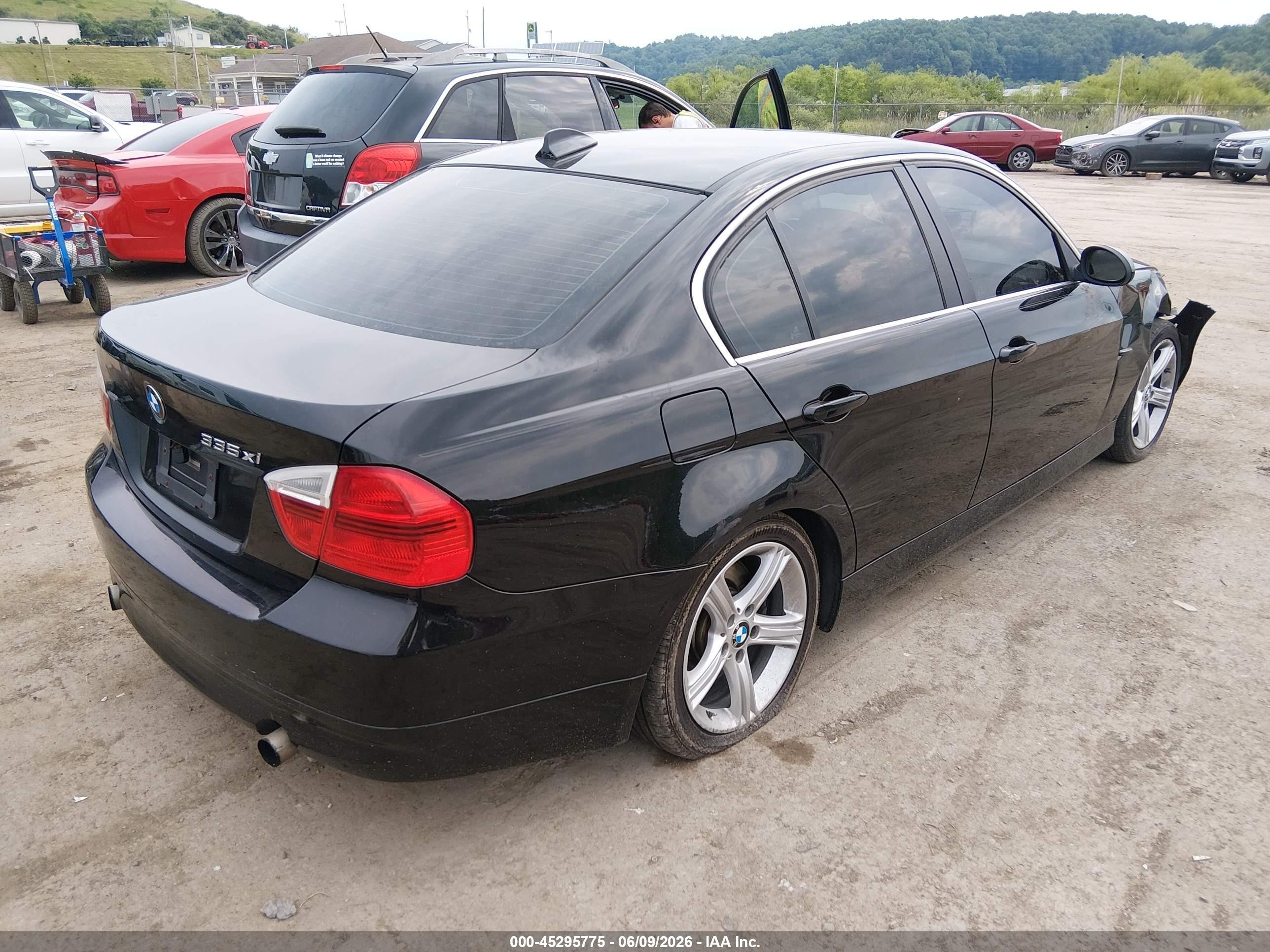 2008 Bmw 335xi   Черный vin: WBAVD535X8A285646