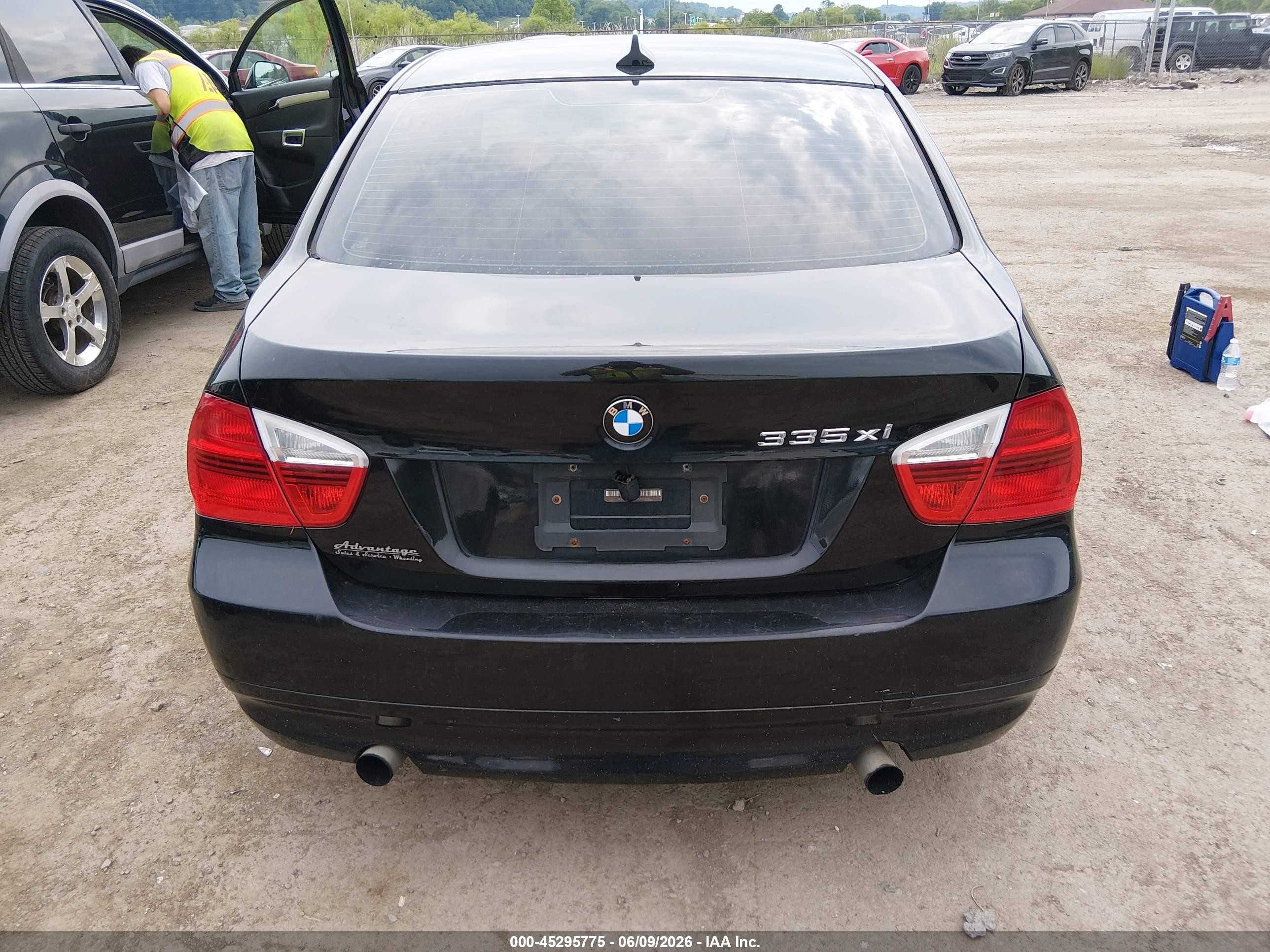 2008 Bmw 335xi   Черный vin: WBAVD535X8A285646