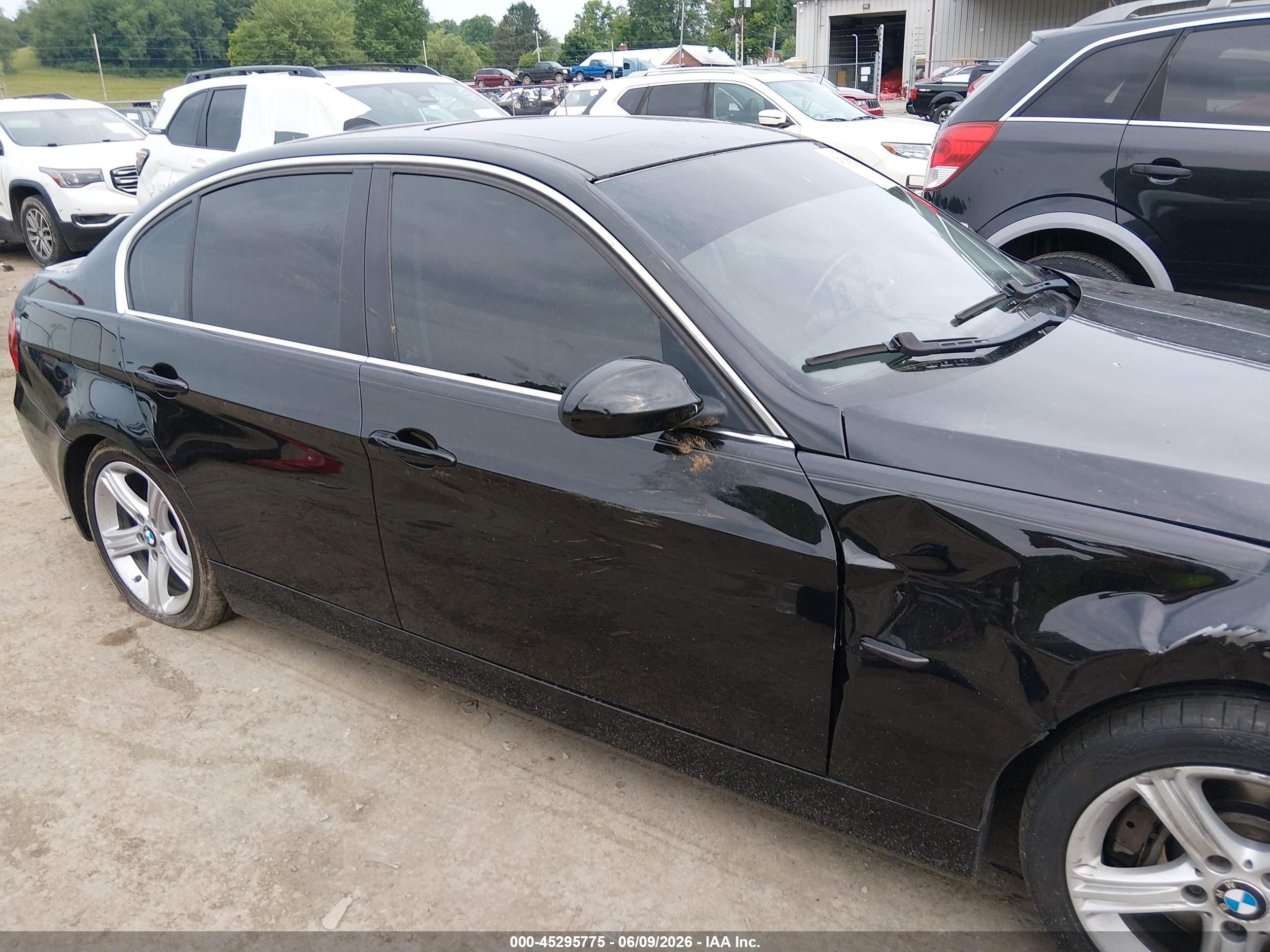 2008 Bmw 335xi   Черный vin: WBAVD535X8A285646