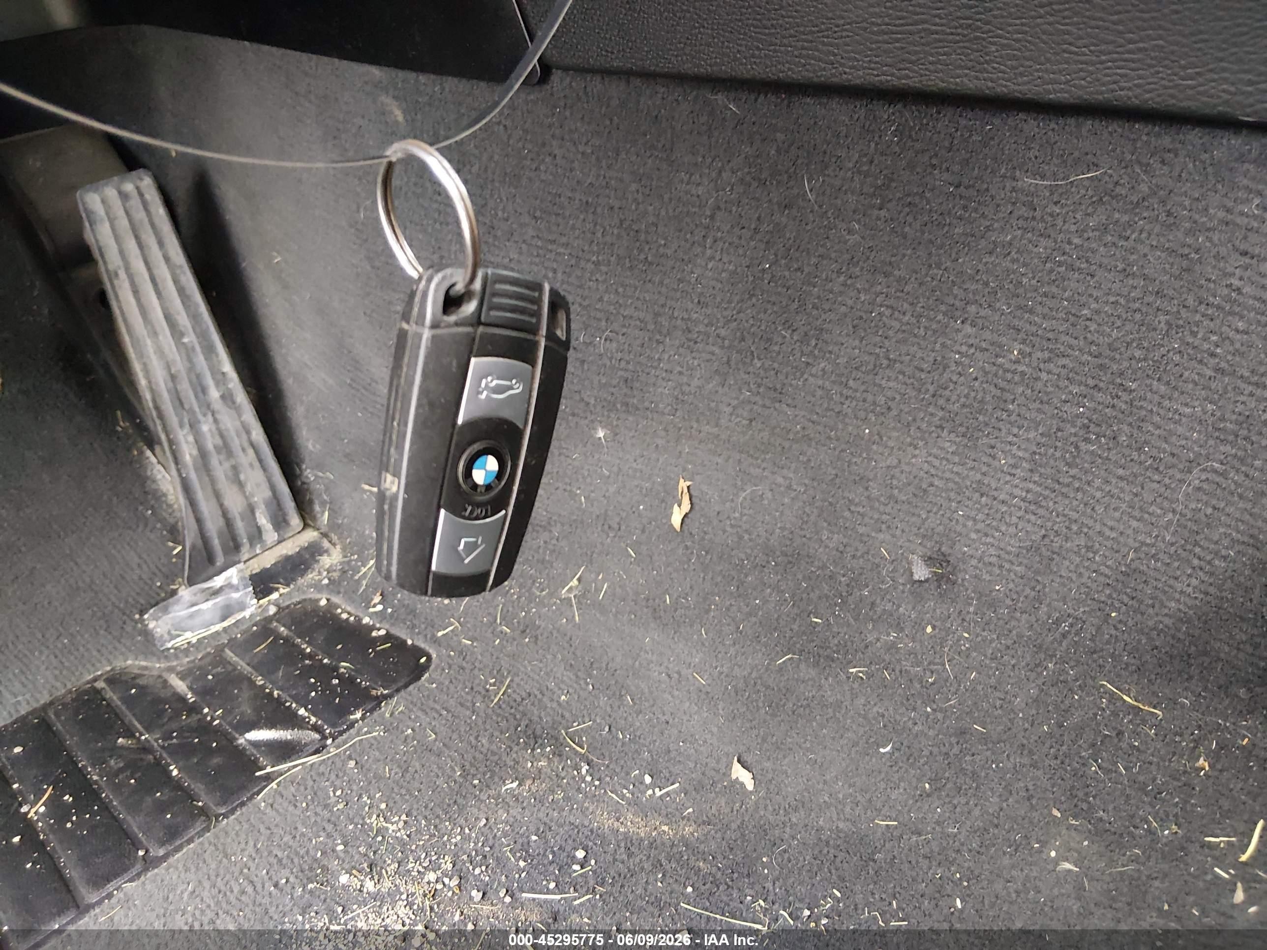2008 Bmw 335xi   Черный vin: WBAVD535X8A285646