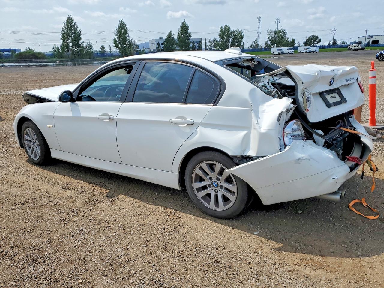 2008 Bmw 323 I White vin: WBAVH13558KC99674