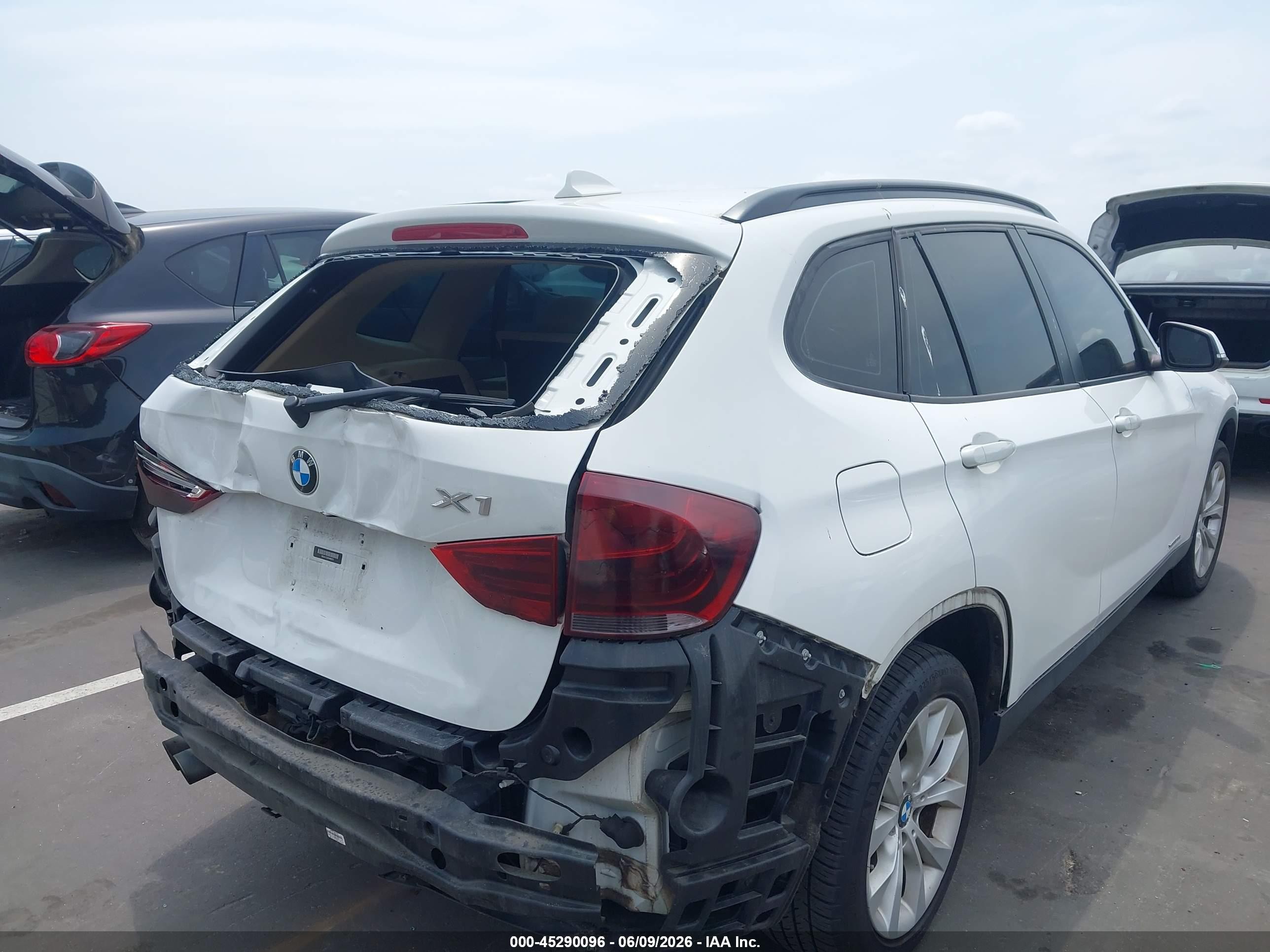 2013 Bmw X1 Xdrive28i White vin: WBAVL1C50DVR82970