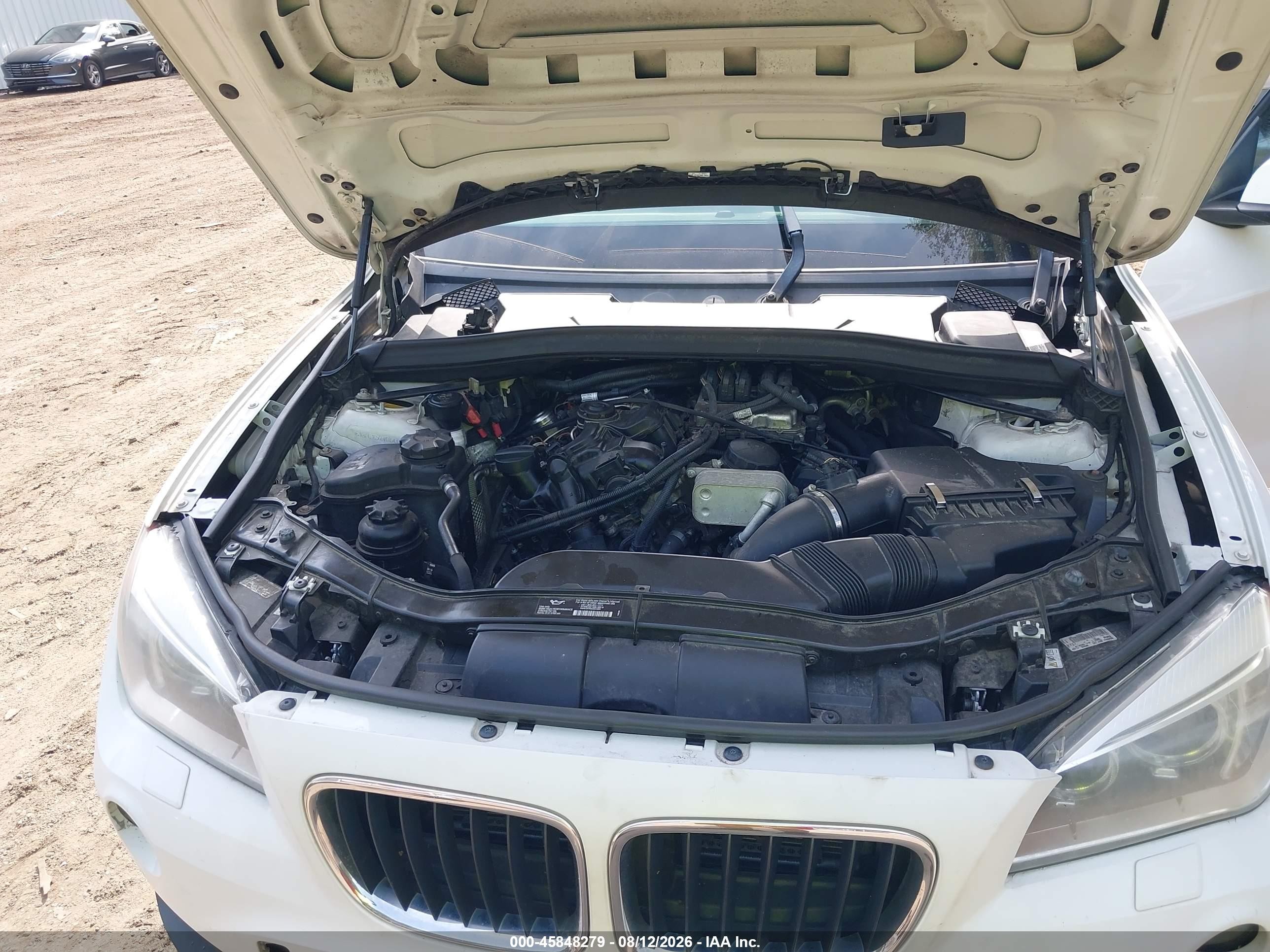 2013 Bmw X1 Xdrive28i White vin: WBAVL1C50DVR85433