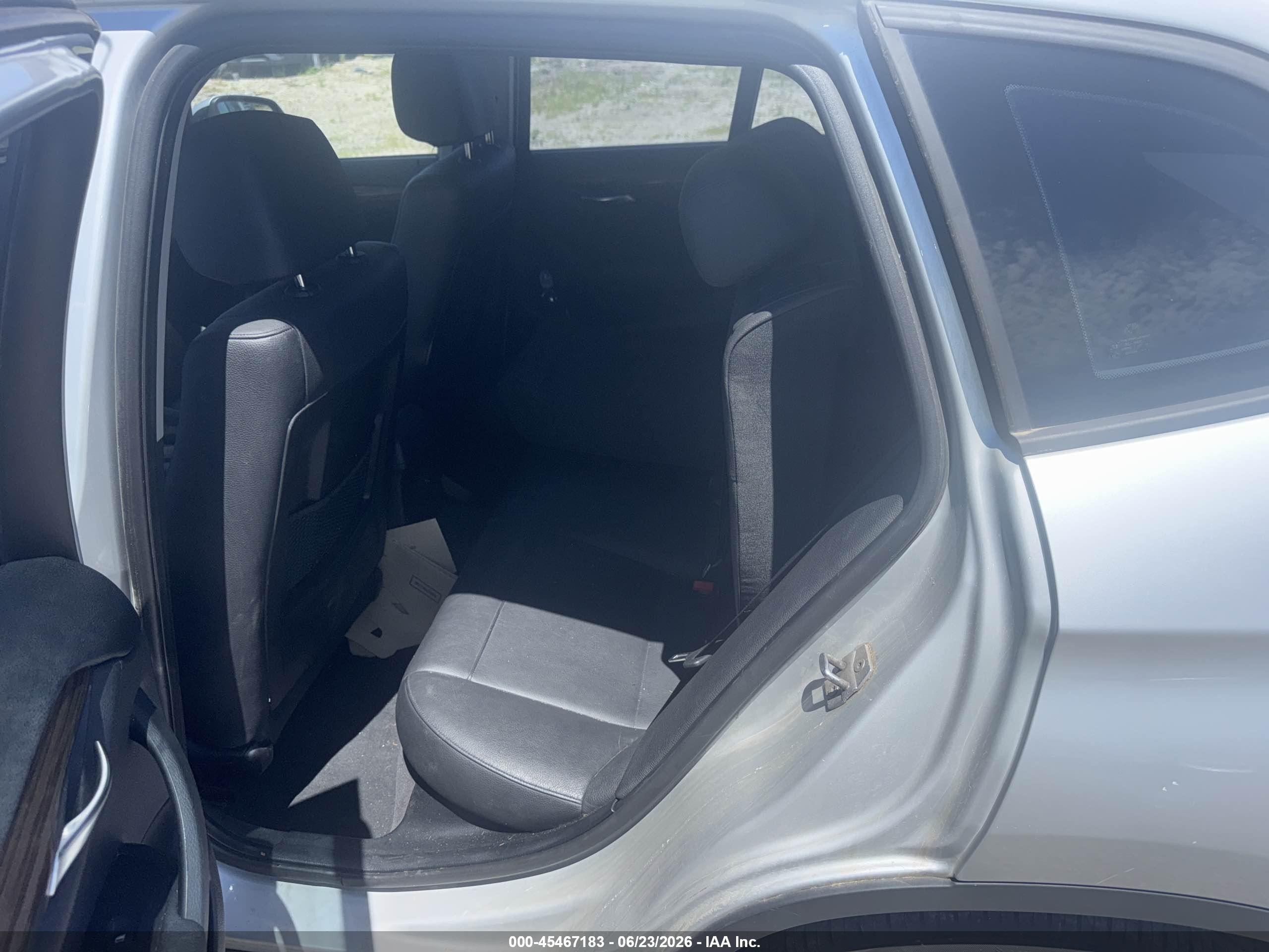 2013 Bmw X1 Xdrive28i Silver vin: WBAVL1C50DVR87120