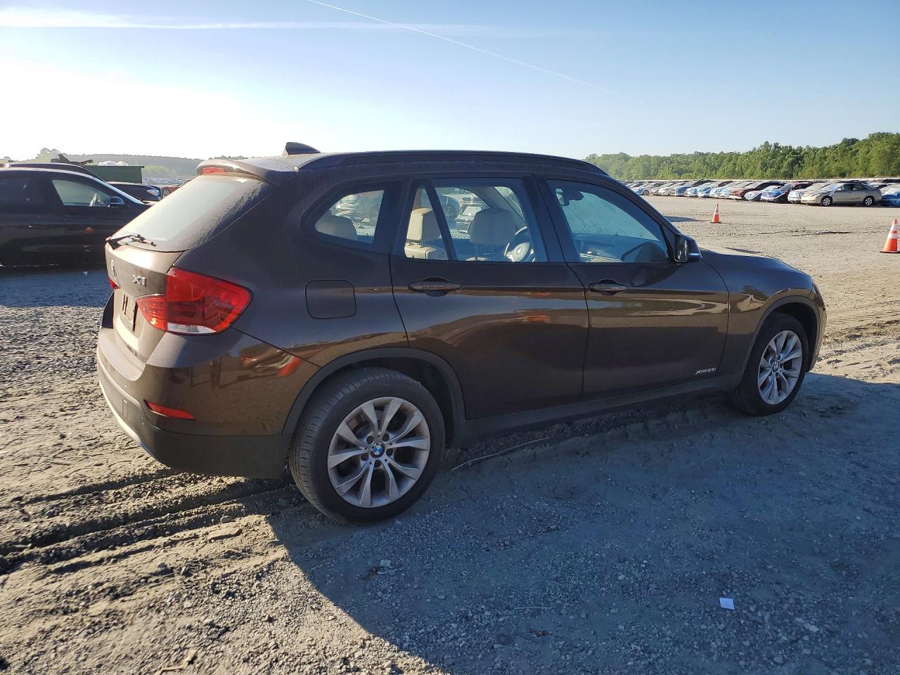 2014 Bmw X1 Xdrive28i Brown vin: WBAVL1C50EVR92609