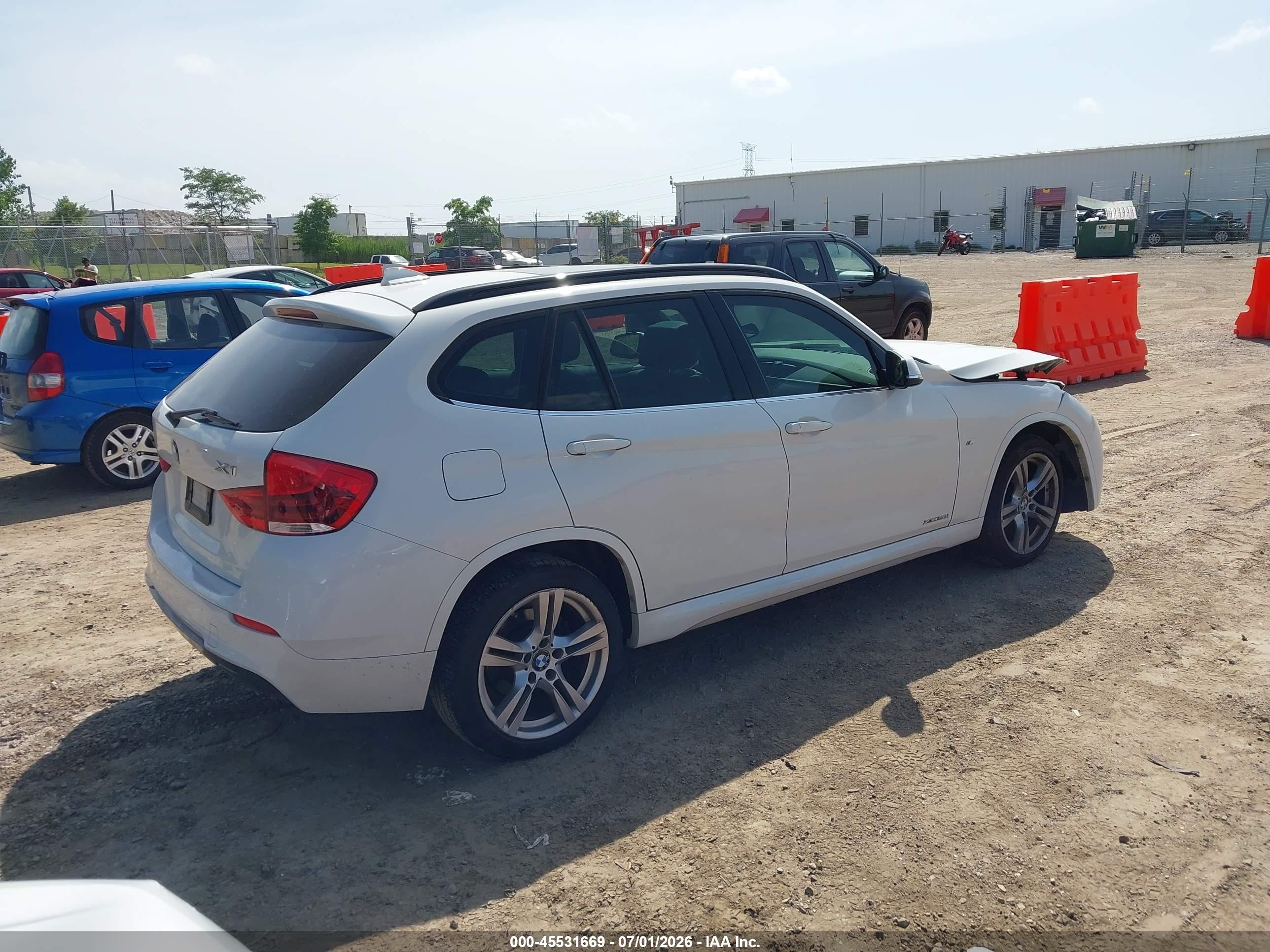 2014 Bmw X1 Xdrive28i White vin: WBAVL1C50EVY15977