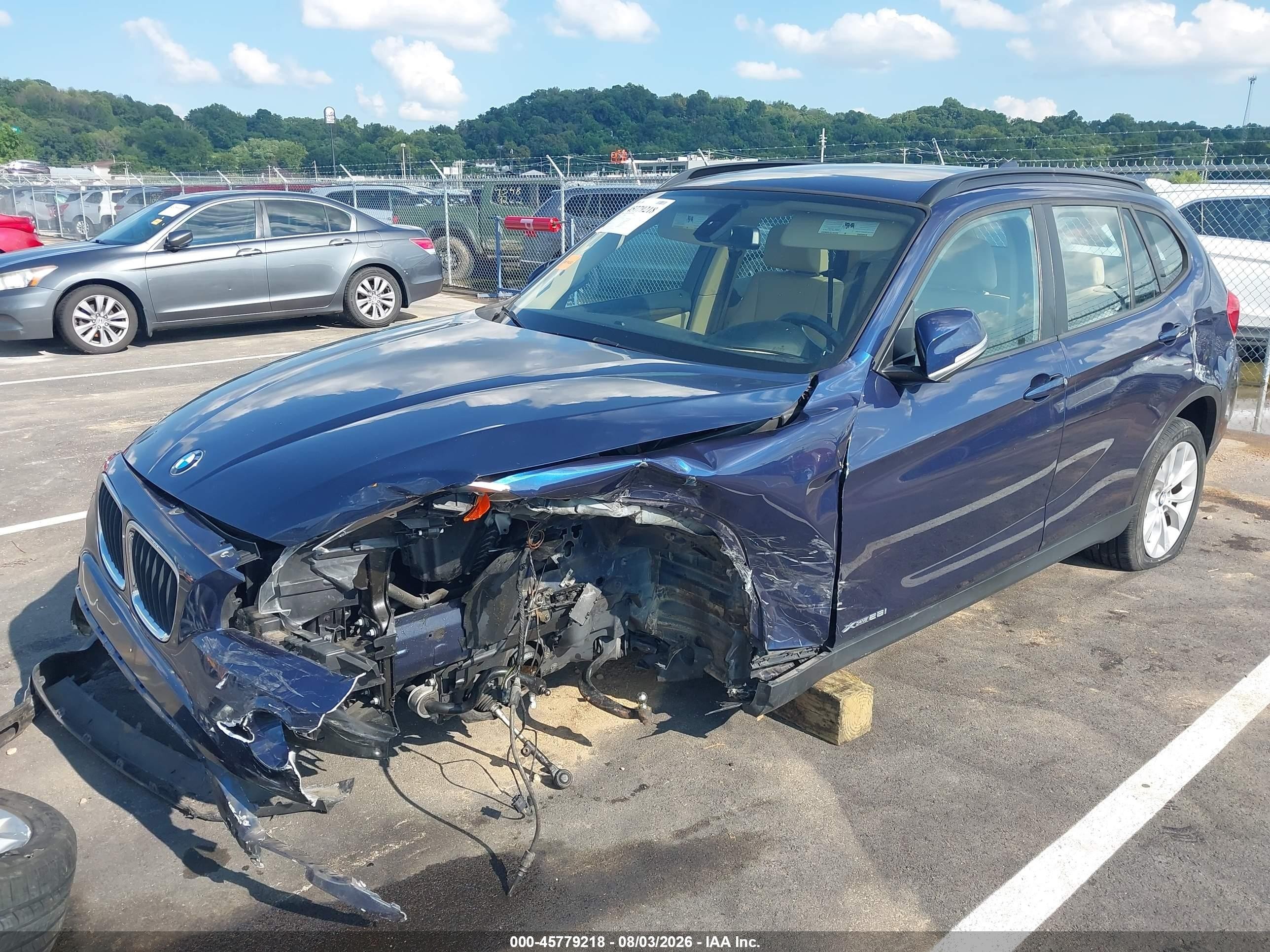 2014 Bmw X1 Xdrive28i Blue vin: WBAVL1C50EVY23528