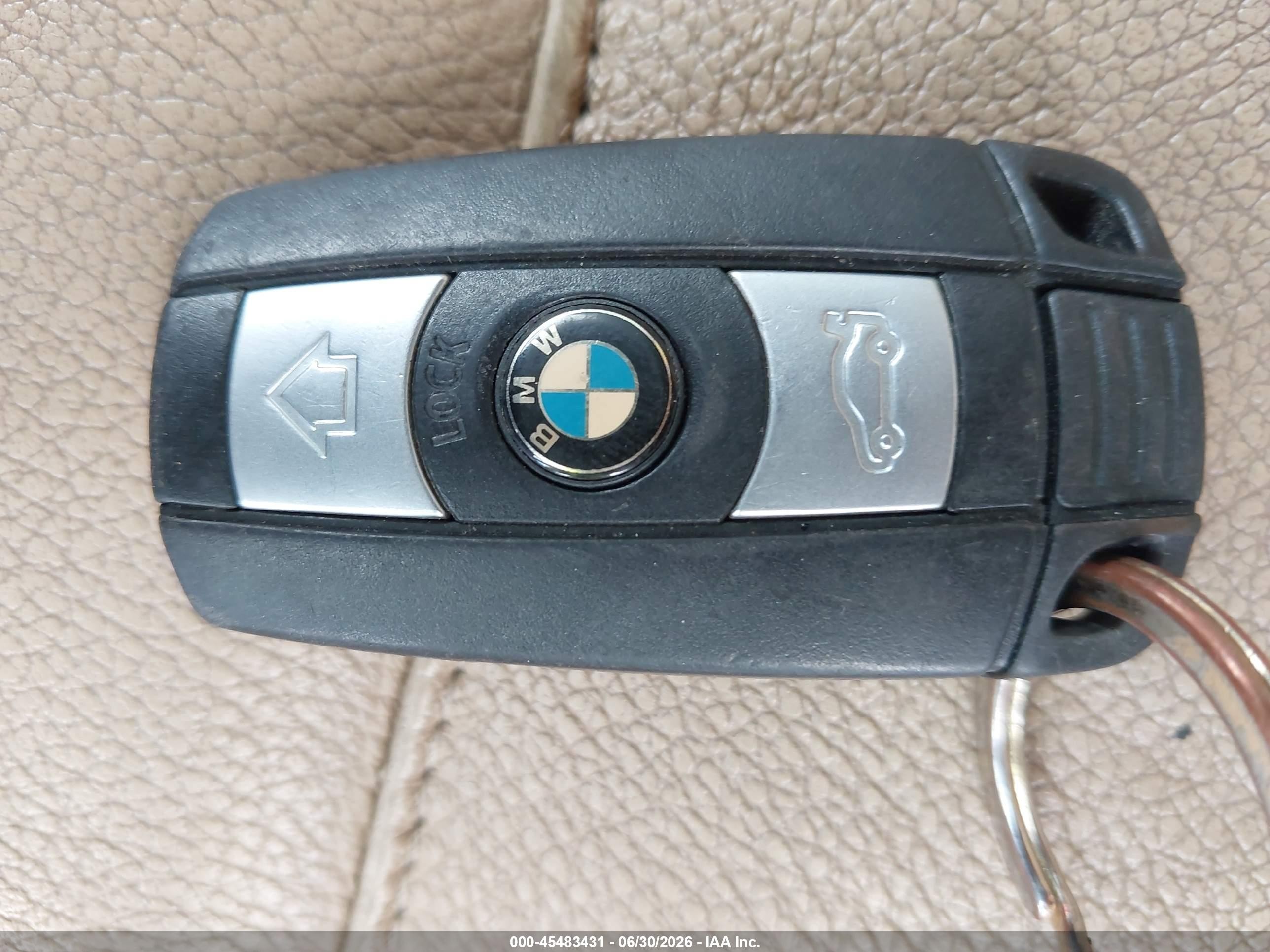 2015 Bmw X1 Xdrive28i Коричневый vin: WBAVL1C50FVY31310
