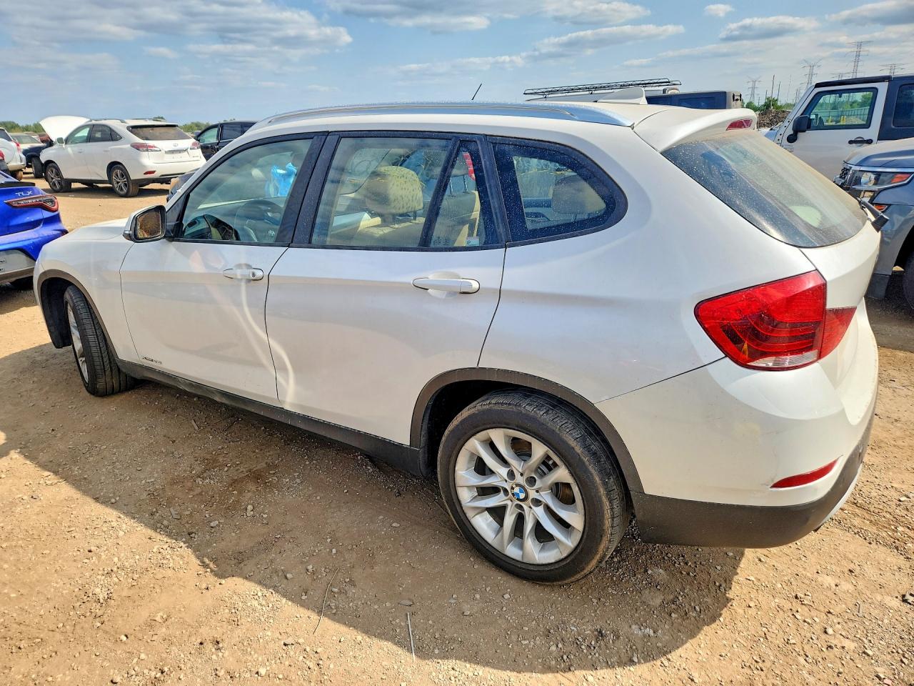 2015 Bmw X1 Xdrive28i White vin: WBAVL1C50FVY39889