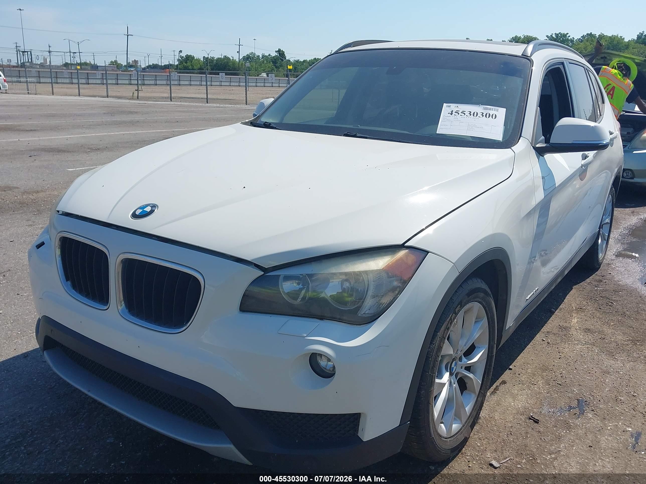 2013 Bmw X1 Xdrive28i White vin: WBAVL1C51DVR85926