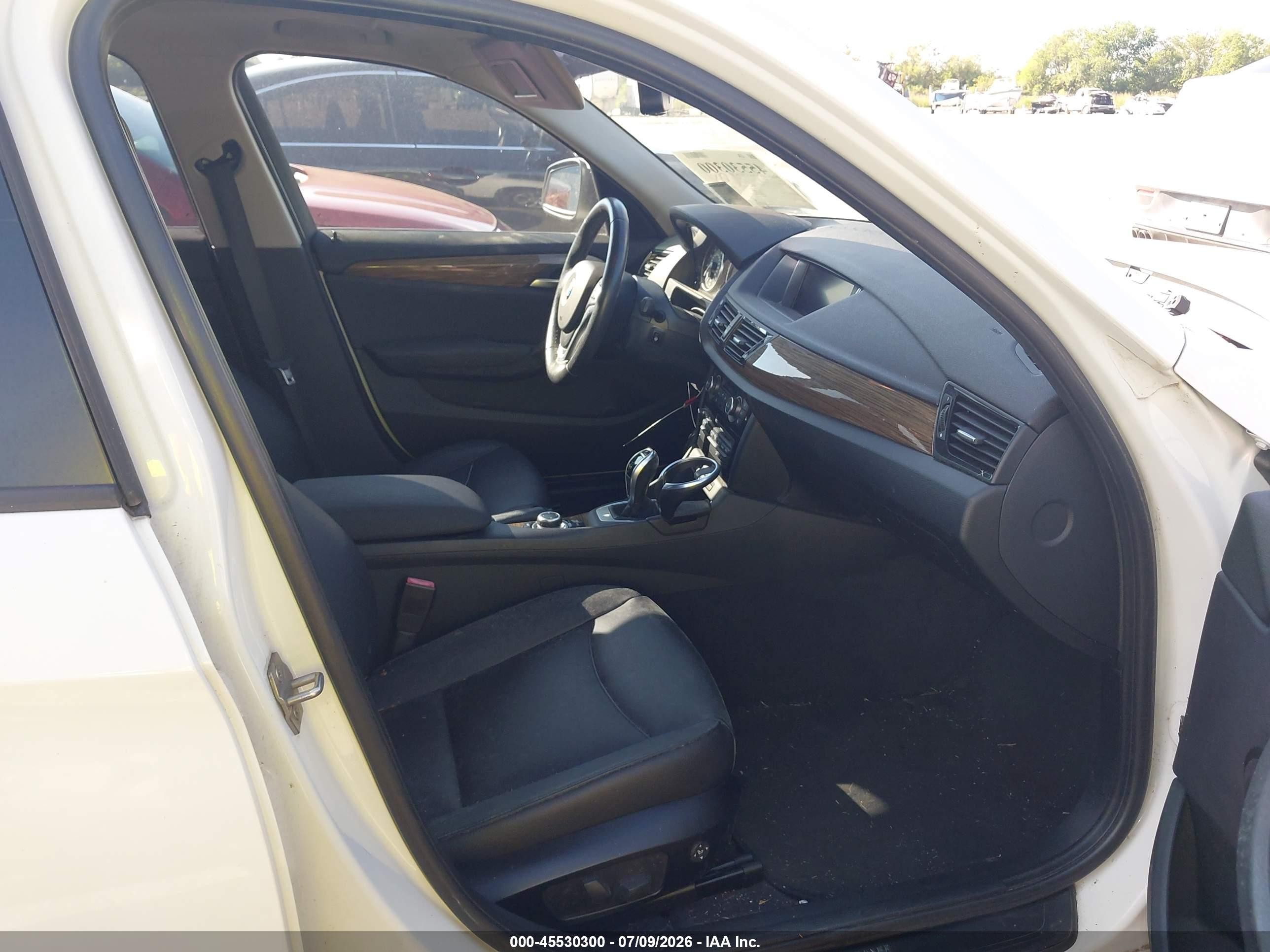 2013 Bmw X1 Xdrive28i White vin: WBAVL1C51DVR85926