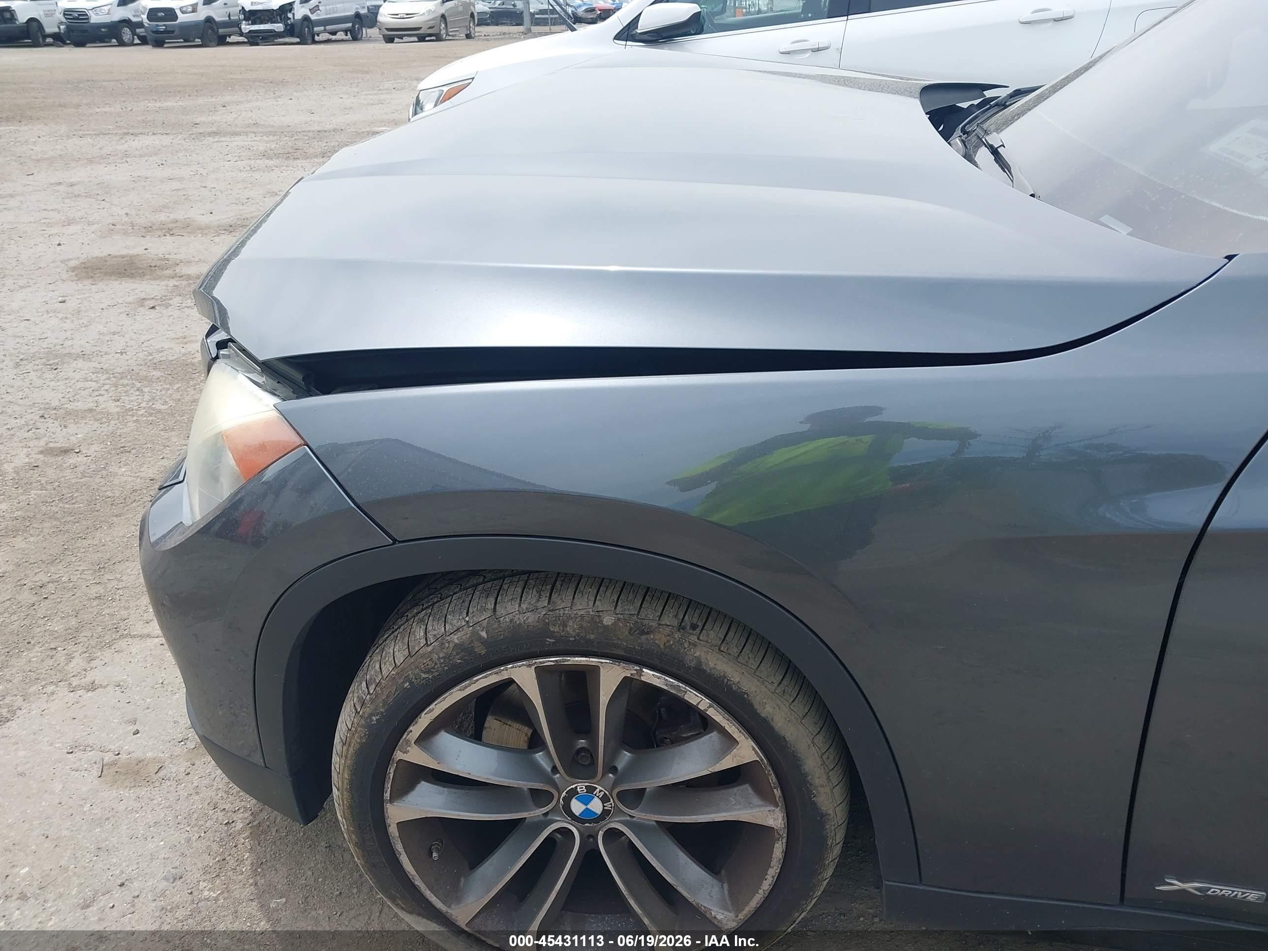 2013 Bmw X1 Xdrive28i Gray vin: WBAVL1C51DVR87708