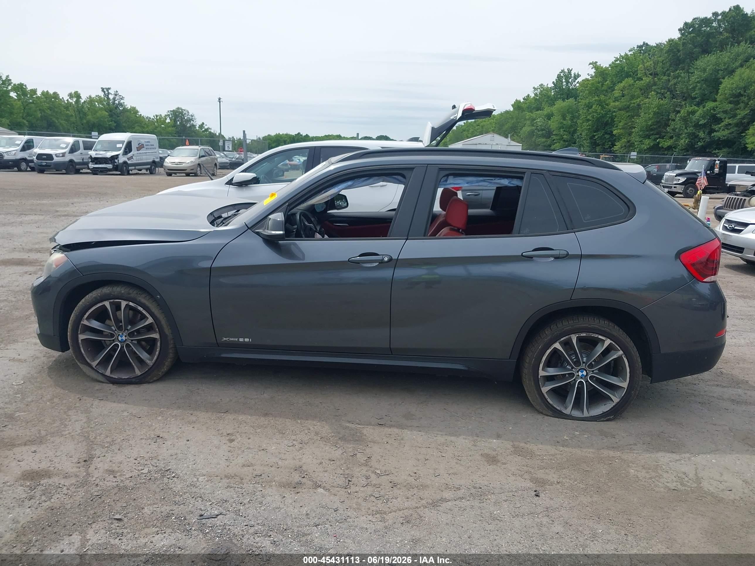 2013 Bmw X1 Xdrive28i Gray vin: WBAVL1C51DVR87708