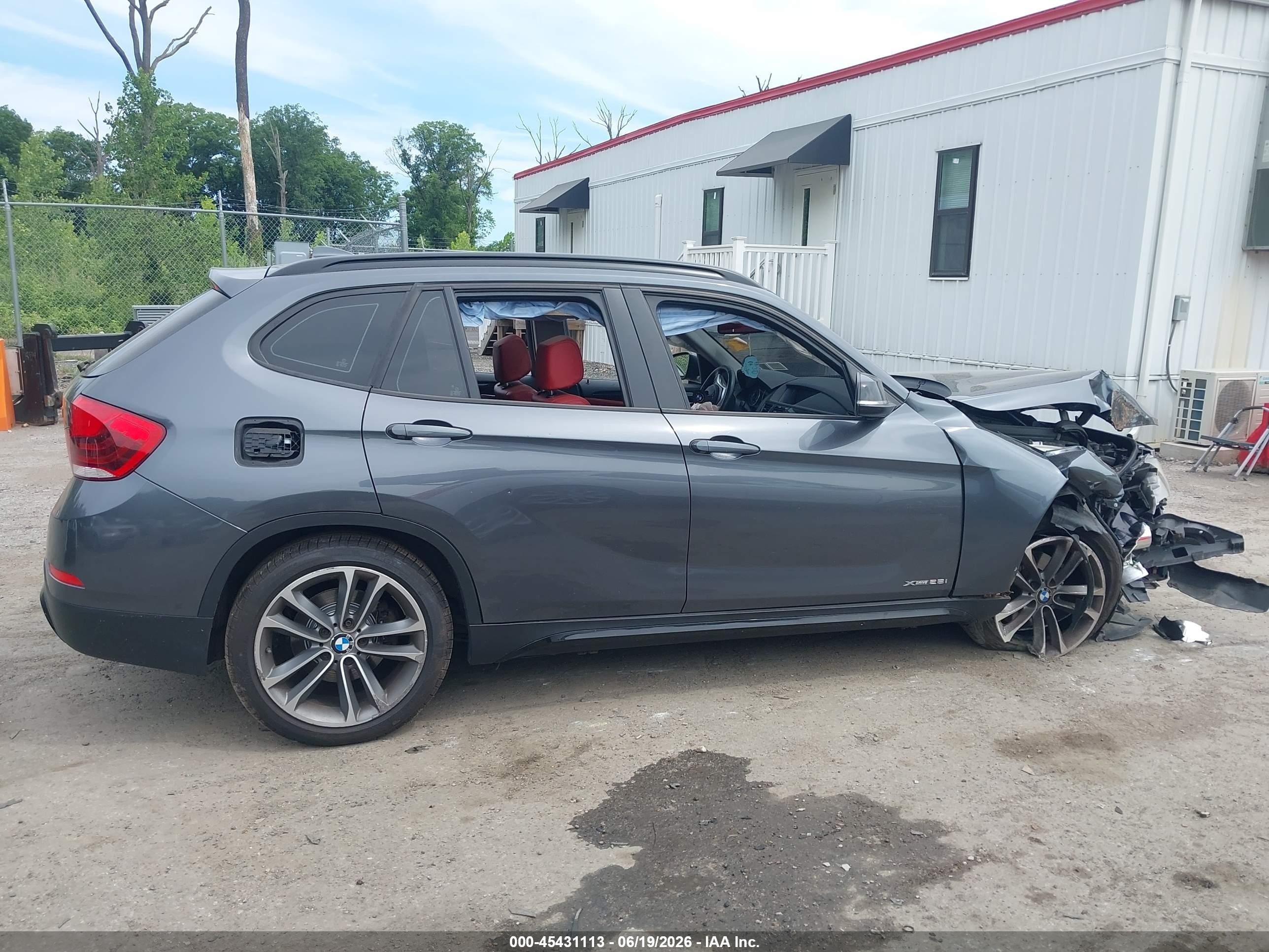 2013 Bmw X1 Xdrive28i Gray vin: WBAVL1C51DVR87708