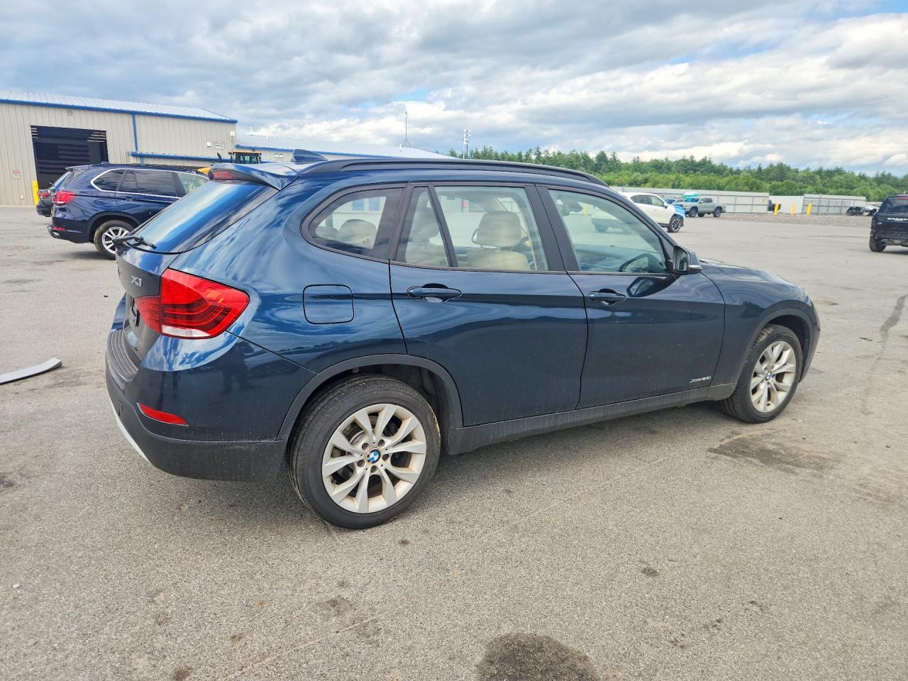 2014 Bmw X1 Xdrive28i Blue vin: WBAVL1C51EVY18581