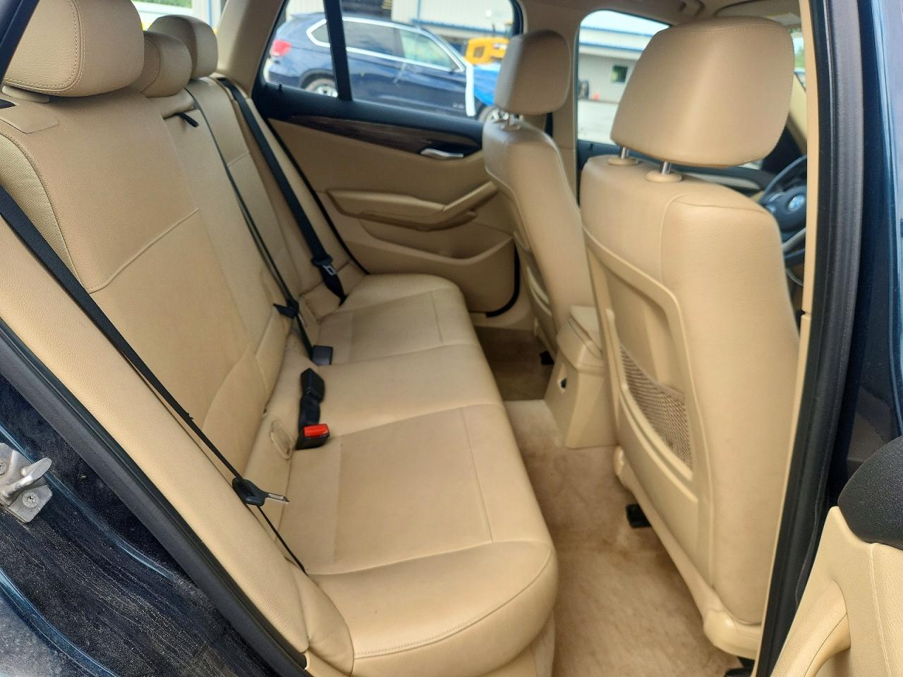 2014 Bmw X1 Xdrive28i Blue vin: WBAVL1C51EVY18581