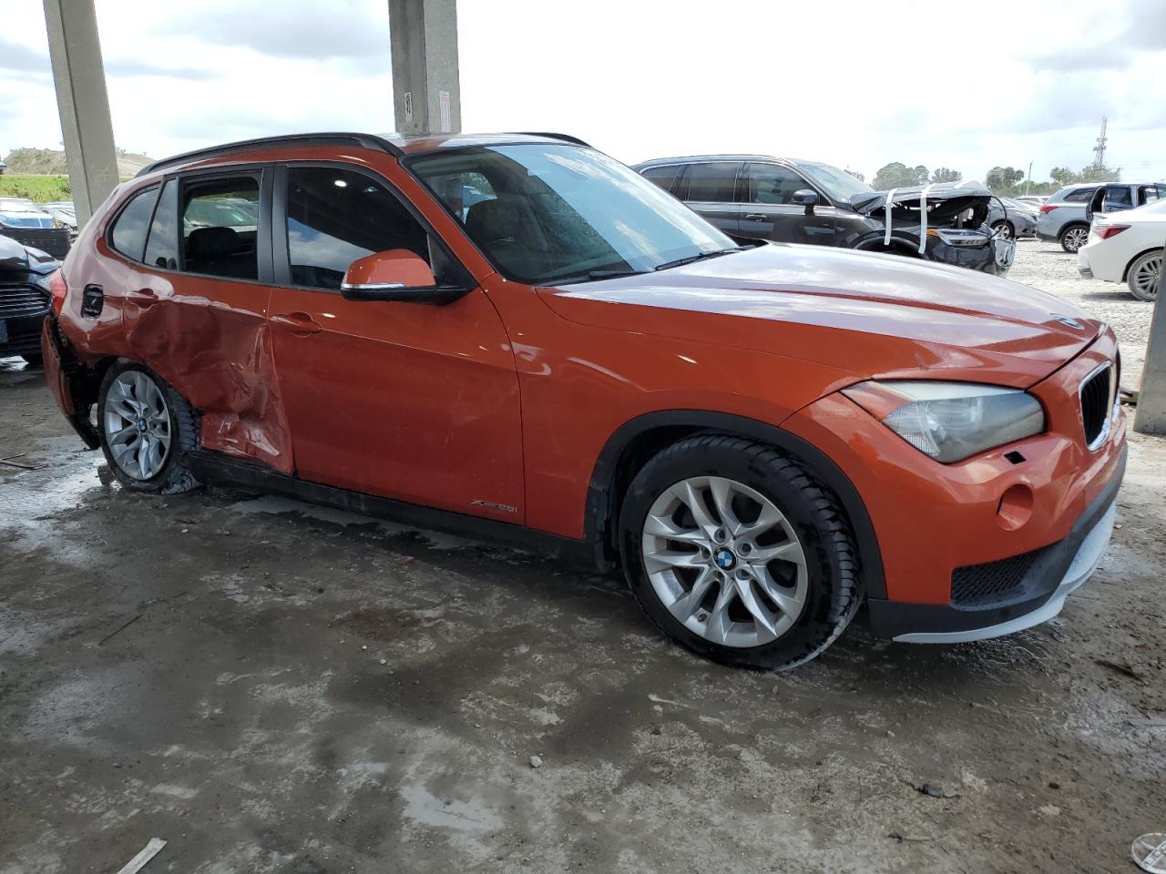 2015 Bmw X1 Xdrive28i Orange vin: WBAVL1C51FVY26469