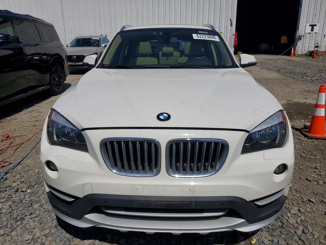 2015 Bmw X1 Xdrive28i White vin: WBAVL1C51FVY34166