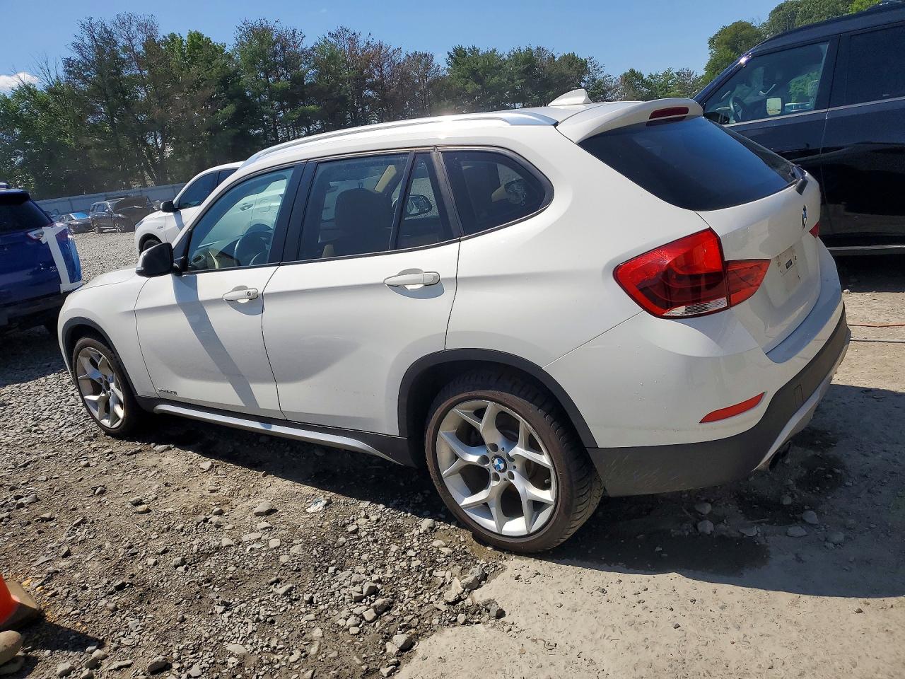2015 Bmw X1 Xdrive28i White vin: WBAVL1C51FVY34166