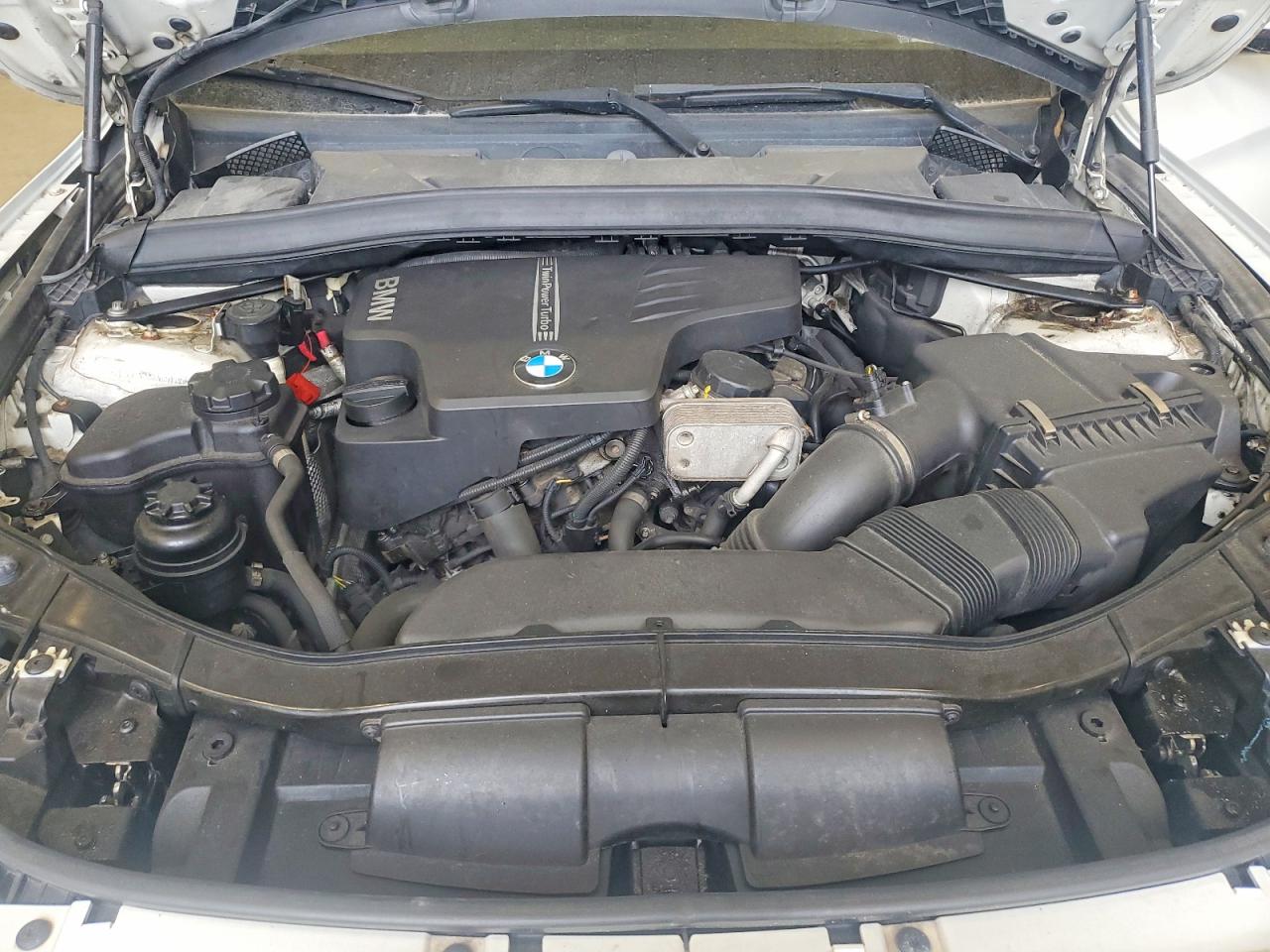 2013 Bmw X1 Xdrive28i White vin: WBAVL1C52DVR91539