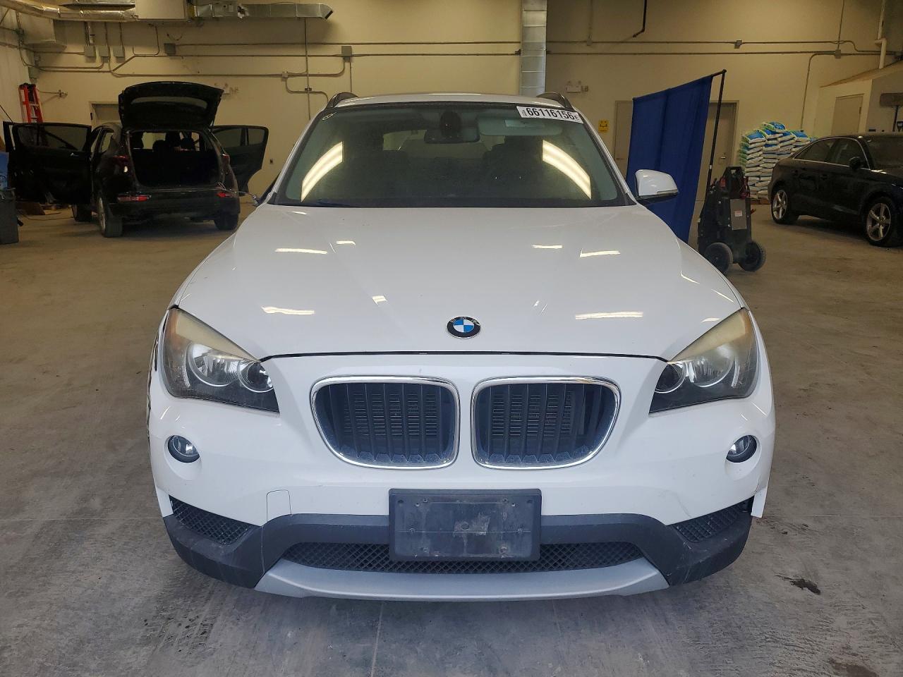 2013 Bmw X1 Xdrive28i White vin: WBAVL1C52DVR91539
