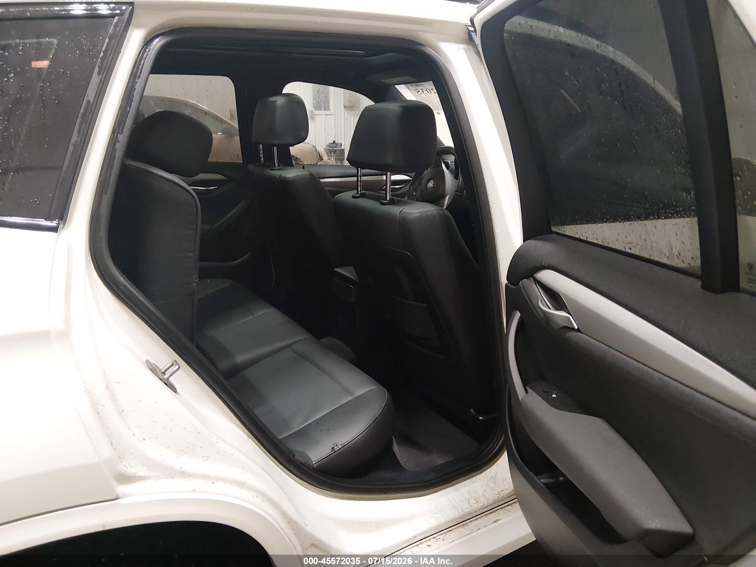 2014 Bmw X1 Xdrive28i White vin: WBAVL1C52EVY21361