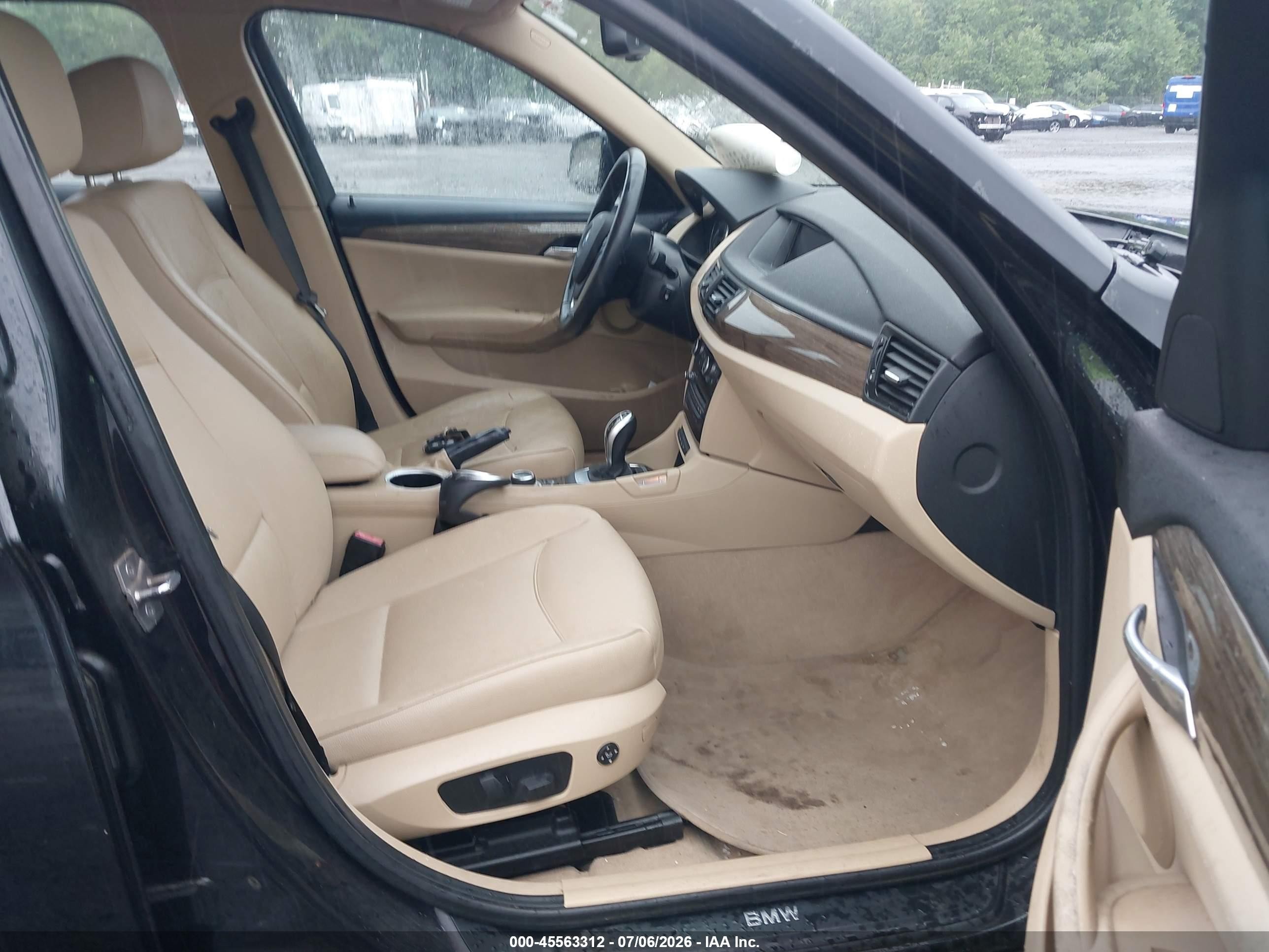 2014 Bmw X1 Xdrive28i Black vin: WBAVL1C52EVY21487