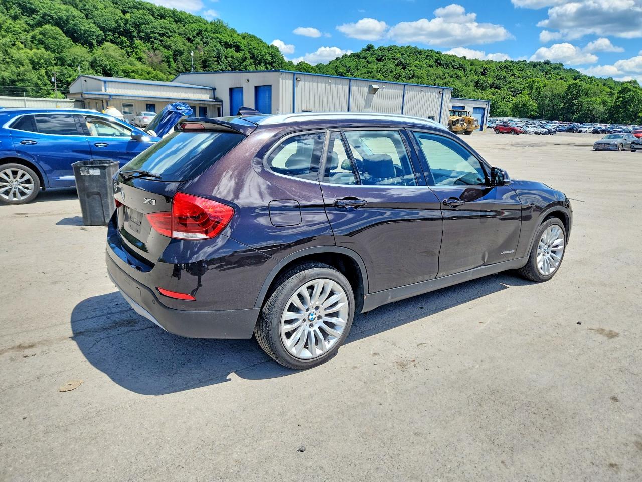2015 Bmw X1 Xdrive28i Brown vin: WBAVL1C52FVY26531