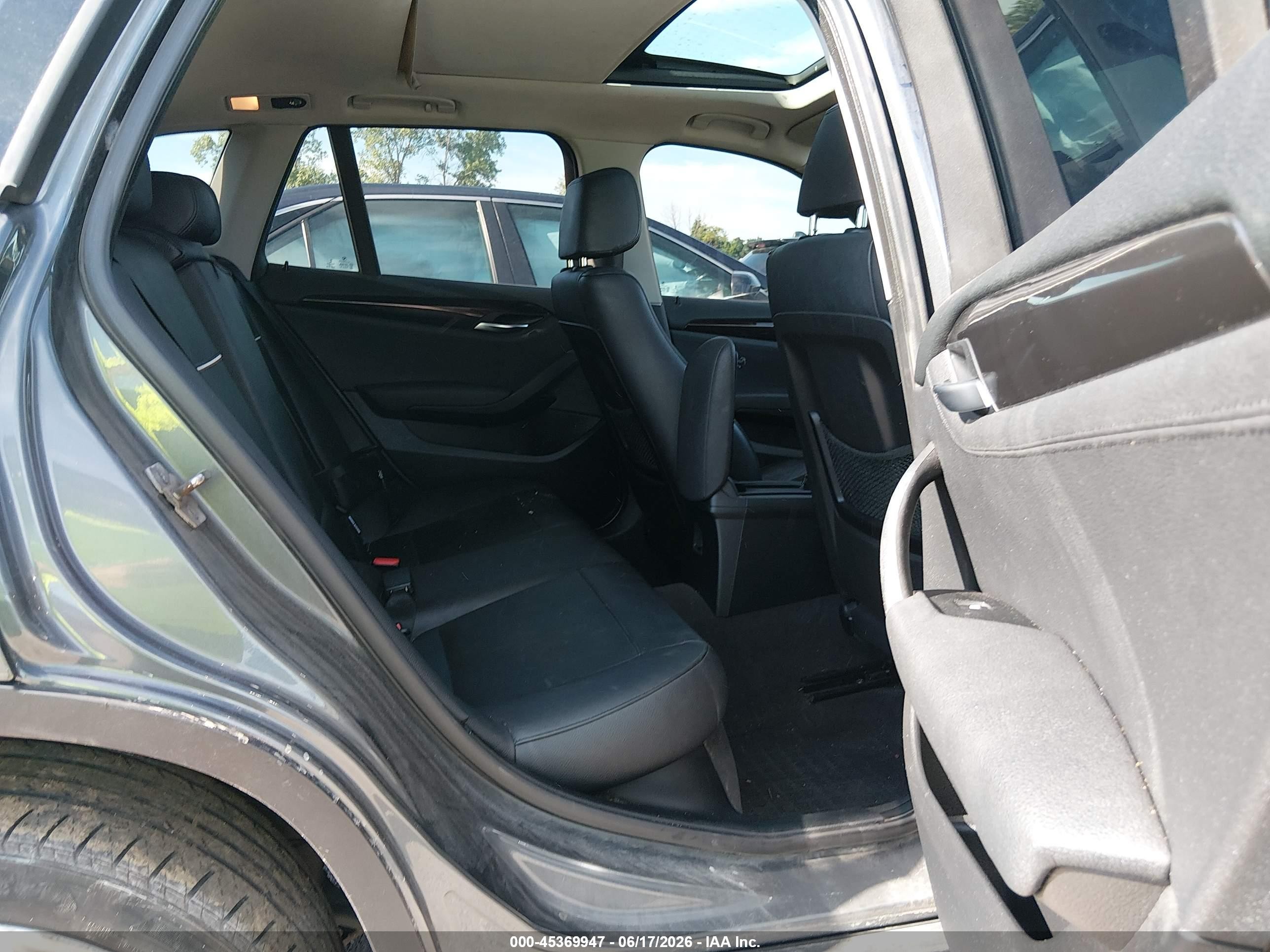 2015 Bmw X1 Xdrive28i Gray vin: WBAVL1C52FVY34063