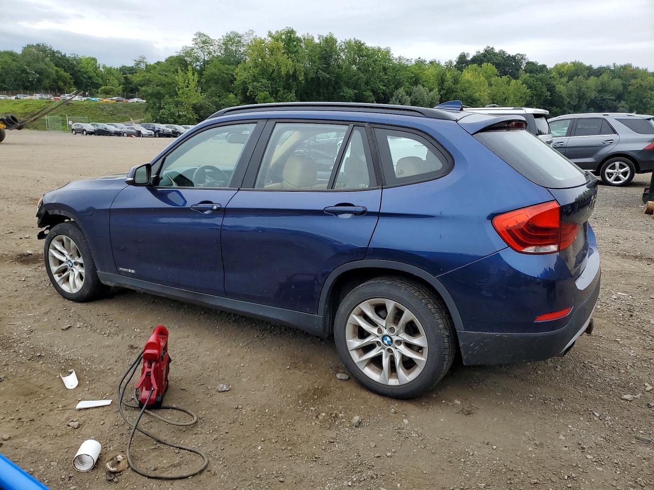2015 Bmw X1 Xdrive28i Blue vin: WBAVL1C52FVY40445