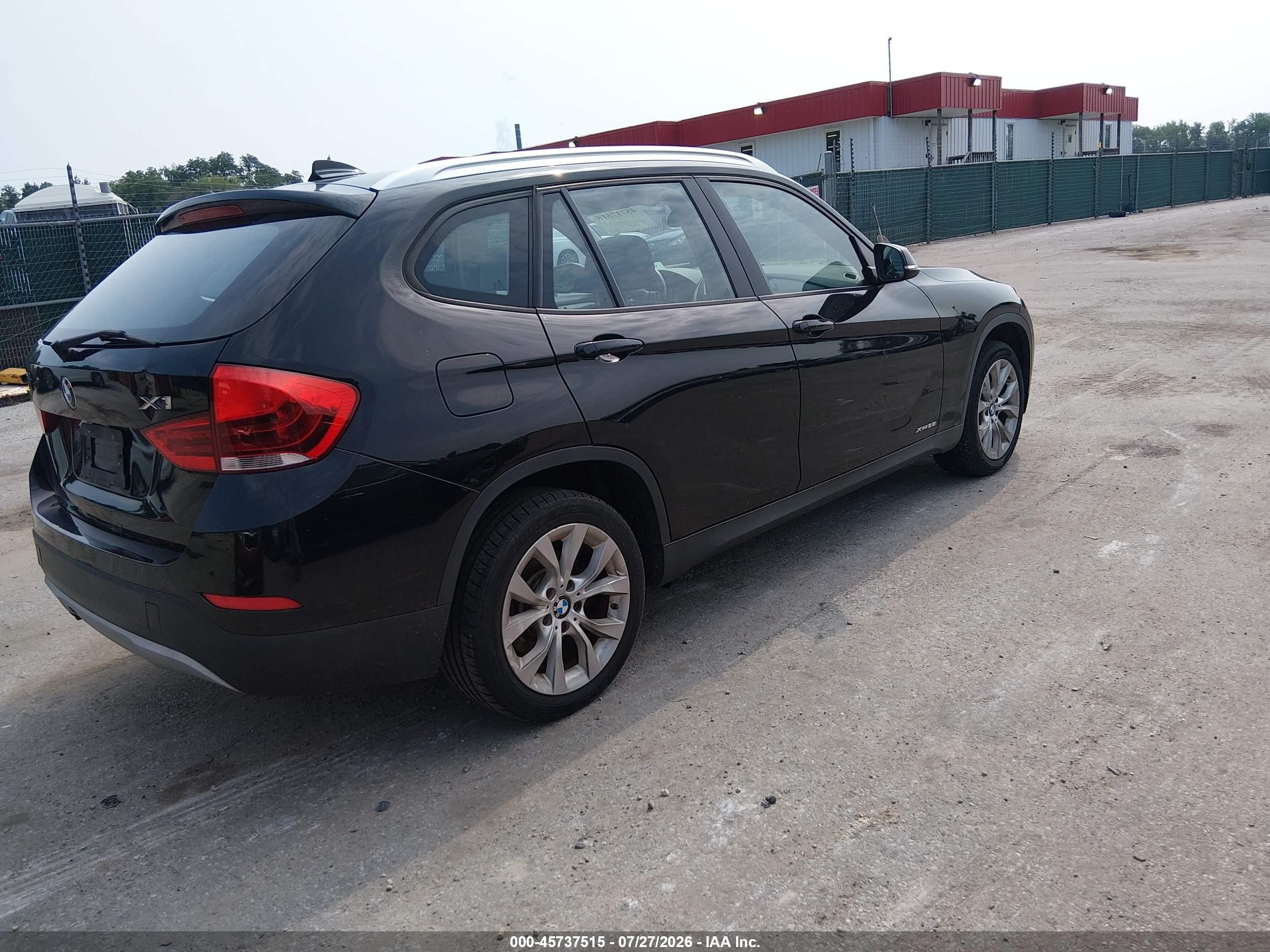 2013 Bmw X1 Xdrive28i Черный vin: WBAVL1C53DVR90254