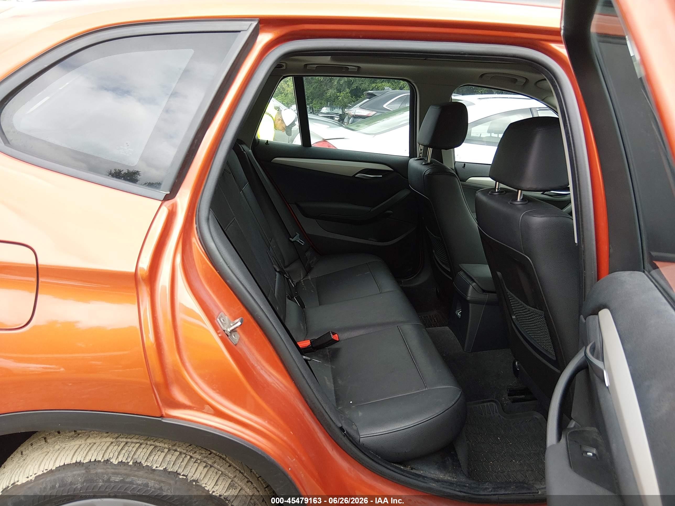 2014 Bmw X1 Xdrive28i Orange vin: WBAVL1C53EVR93236