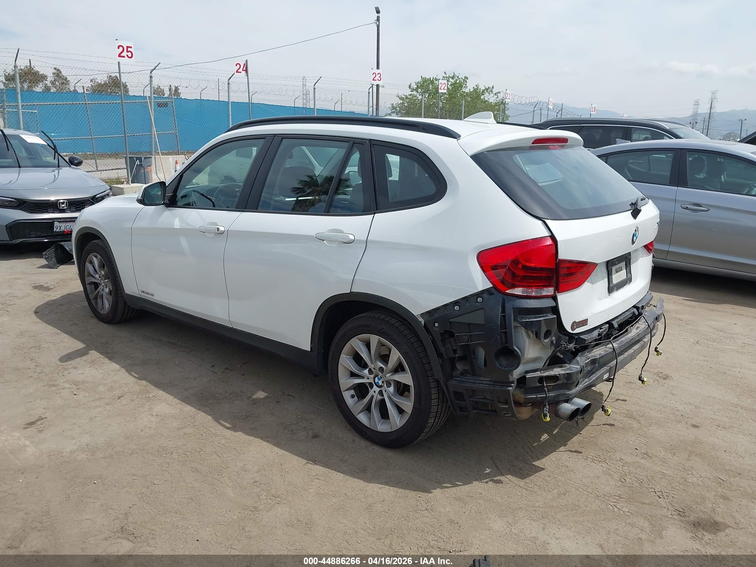 2014 Bmw X1 Xdrive28i White vin: WBAVL1C53EVR94001