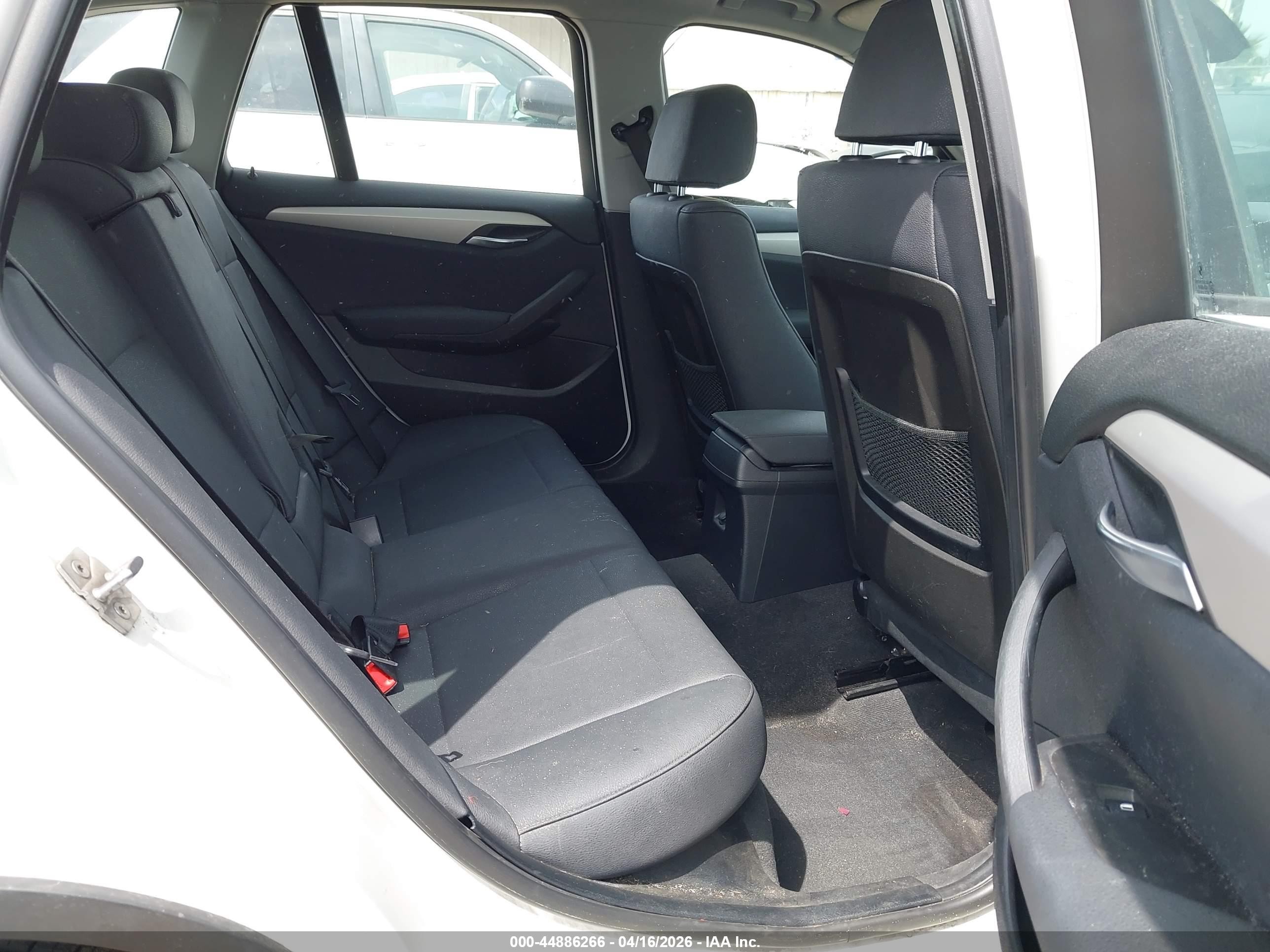 2014 Bmw X1 Xdrive28i White vin: WBAVL1C53EVR94001