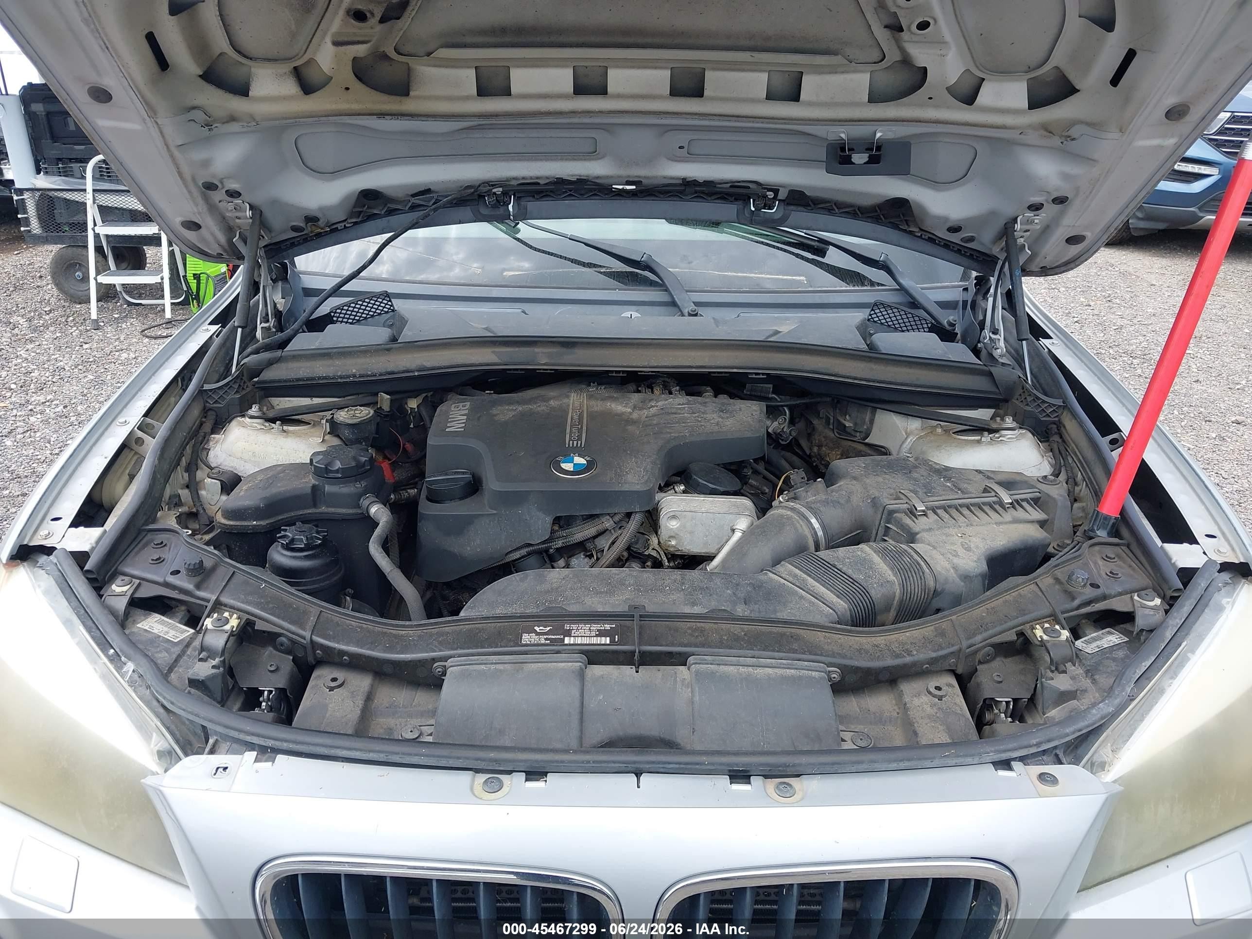2014 Bmw X1 Xdrive28i Серебряный vin: WBAVL1C53EVY15147